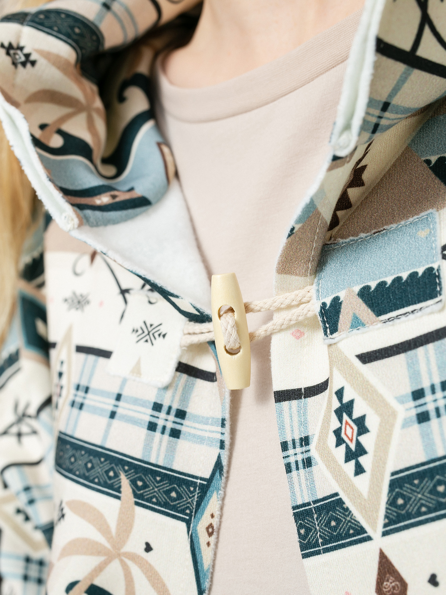 Bluza z kapturem Femi Stories Oshi ZHD Wmn (cws)