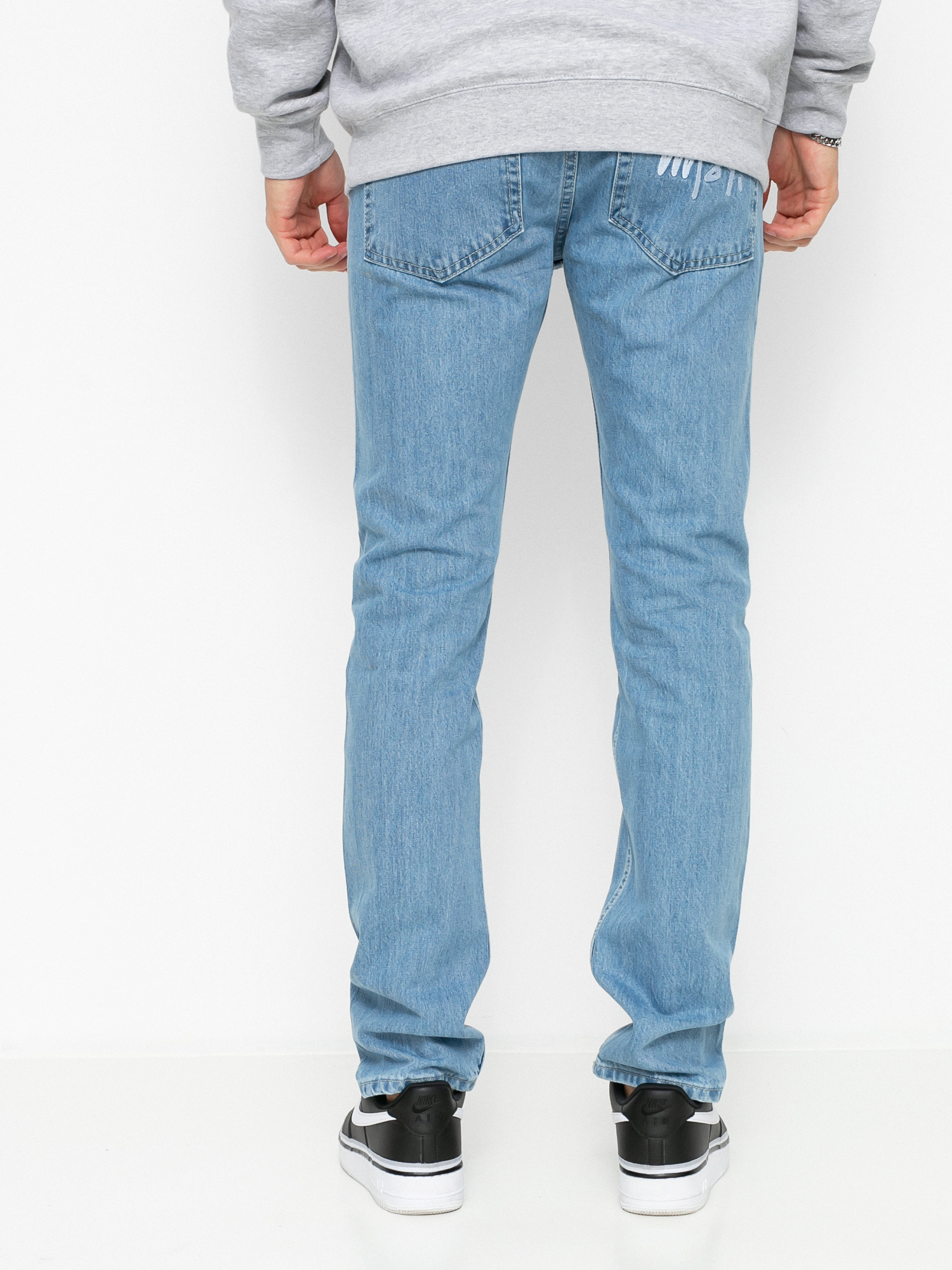 Spodnie MassDnm Signature Jeans Tapered Fit (light blue stone wash)