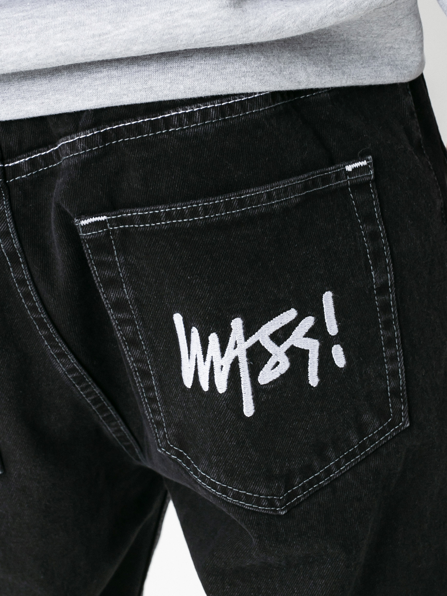 Spodnie MassDnm Signature Joggers Jeans (black rinse)