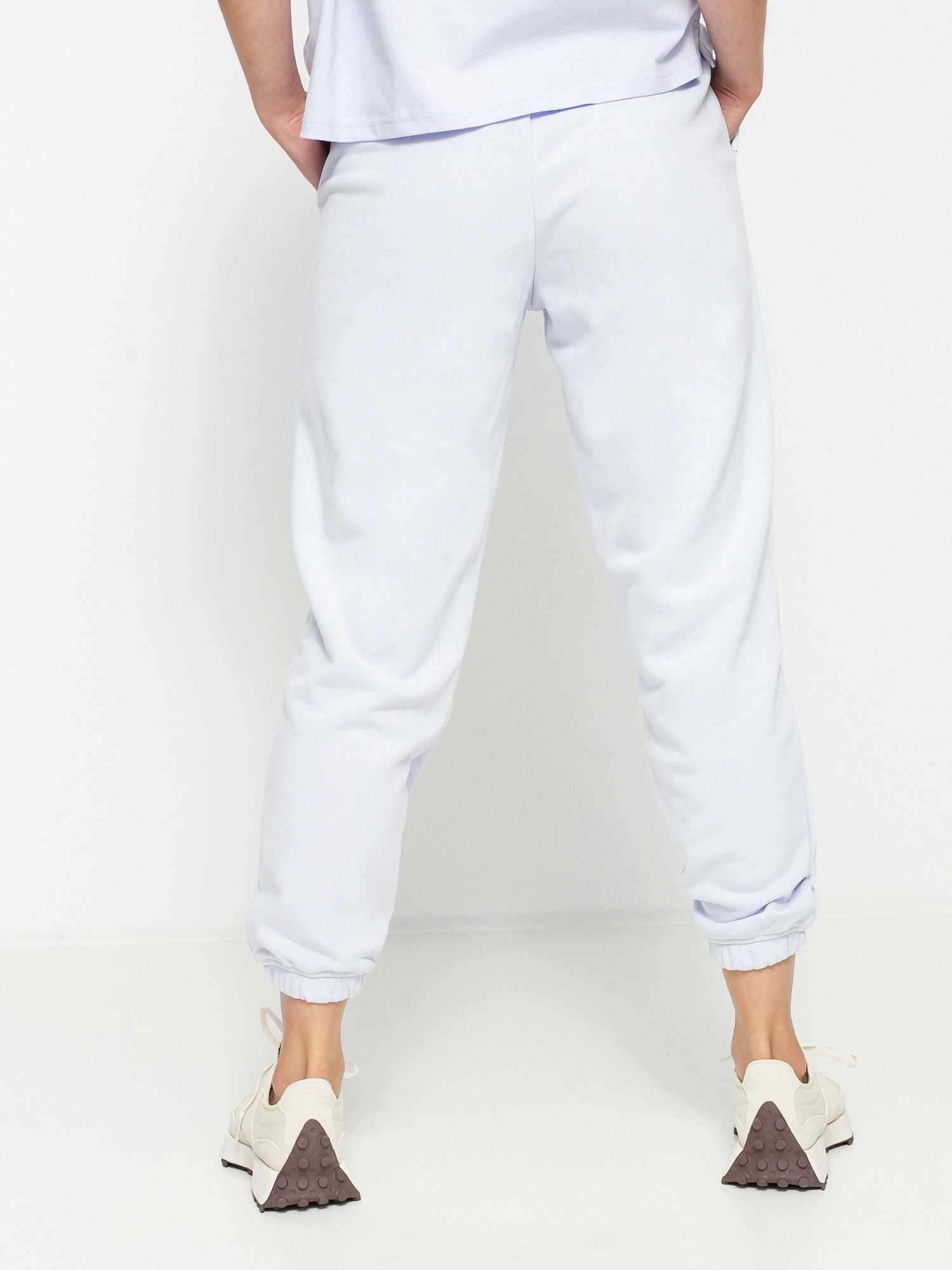 Spodnie New Balance Athletics Intelligent Choice Wmn (silent grey)