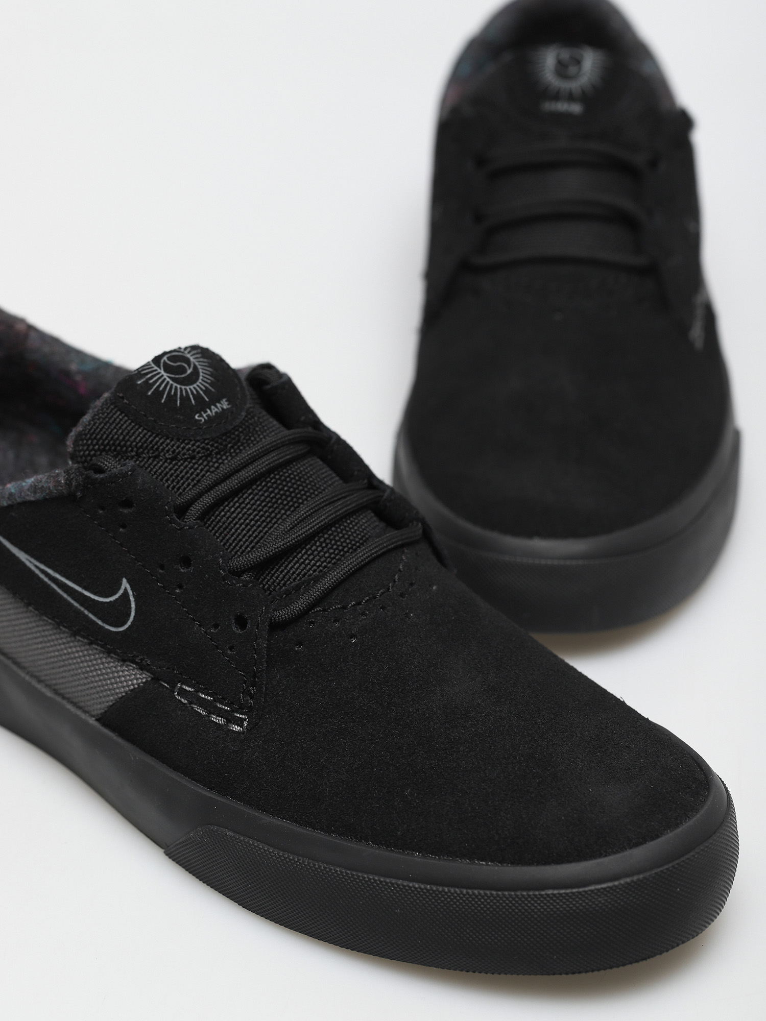 Buty Nike SB Shane Premium (black/smoke grey iron grey black)