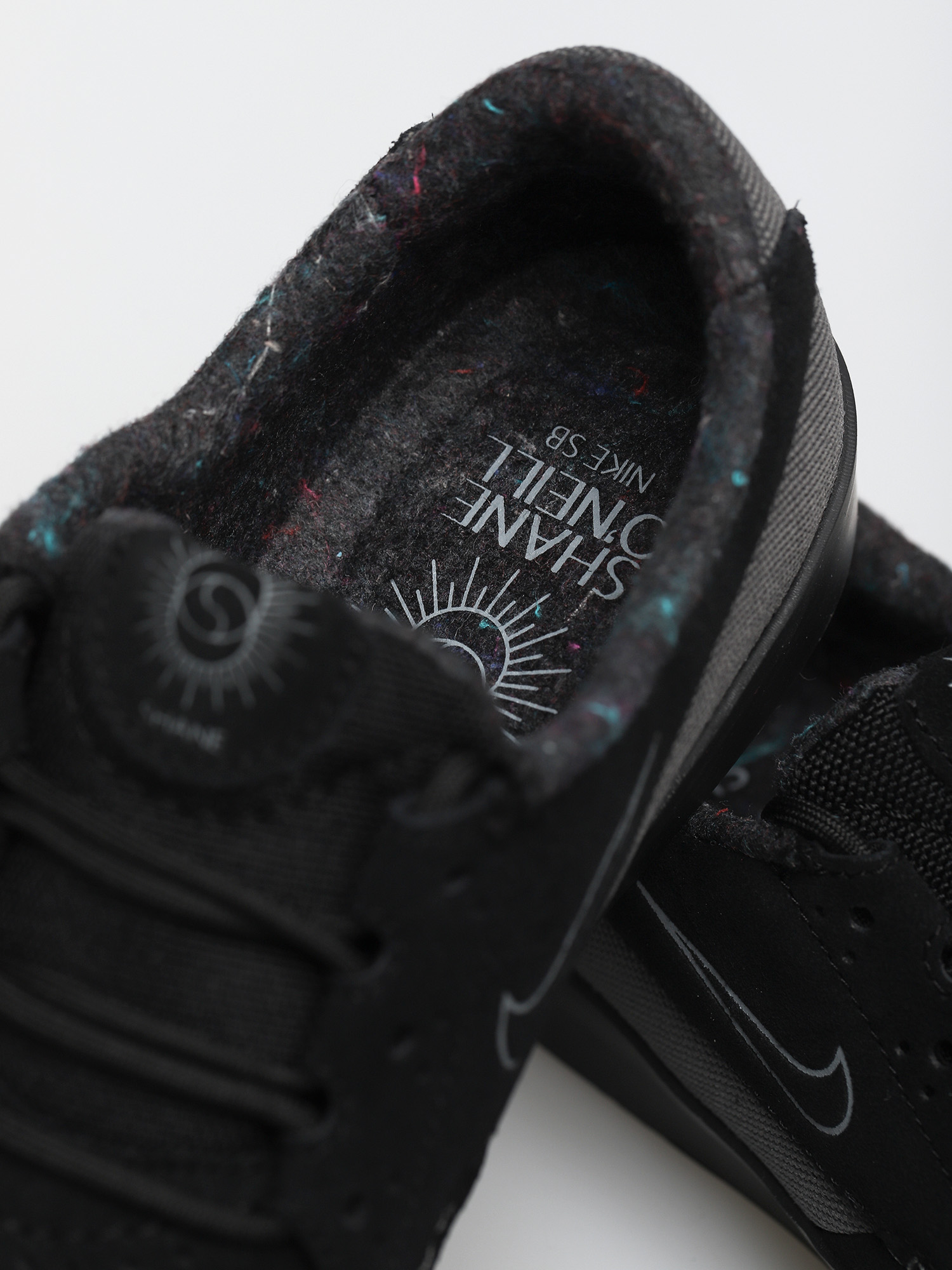 Buty Nike SB Shane Premium (black/smoke grey iron grey black)