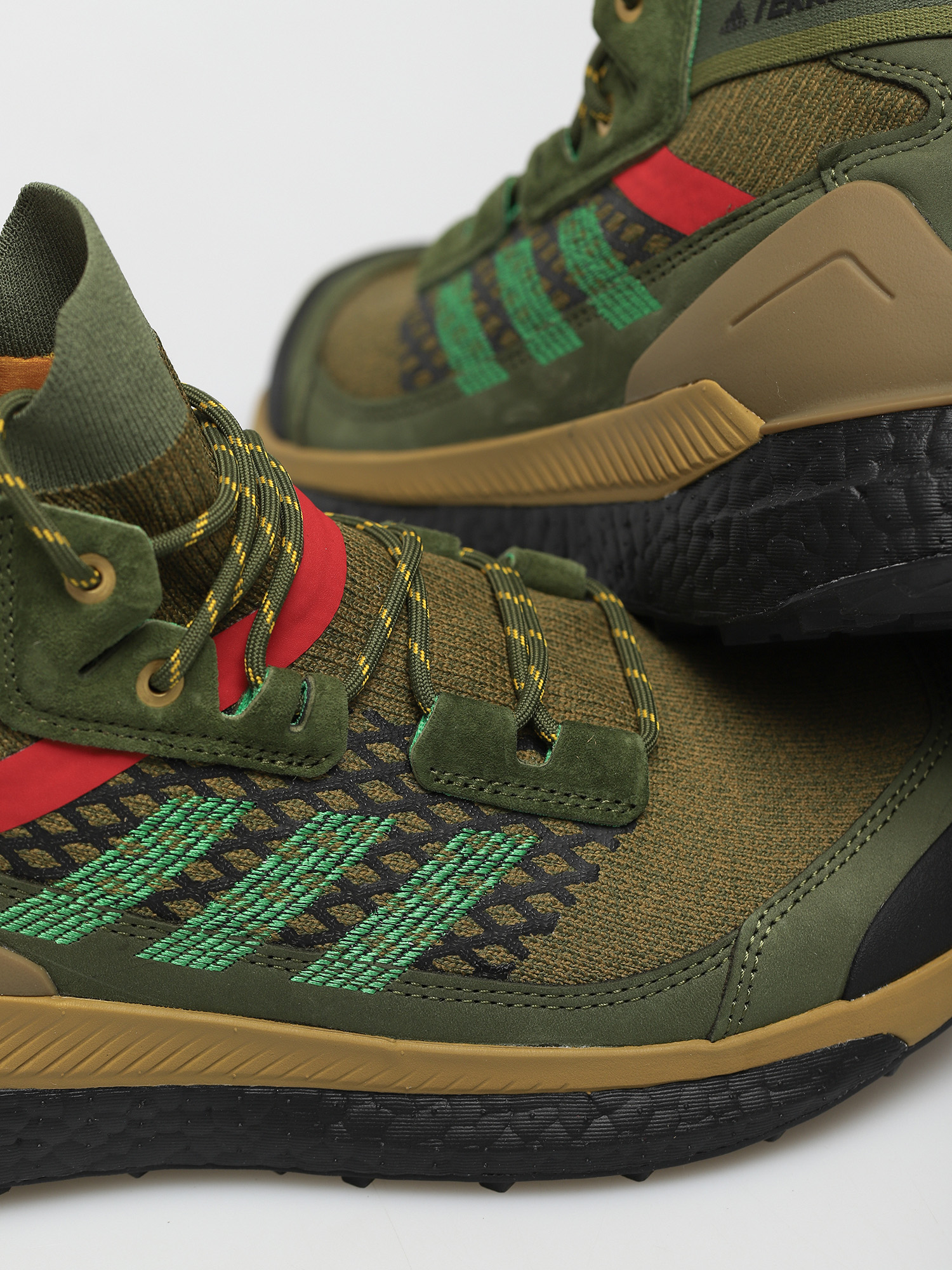 Buty adidas Originals Terrex Free Hiker (blue wilpin/vivgrn/vivred)