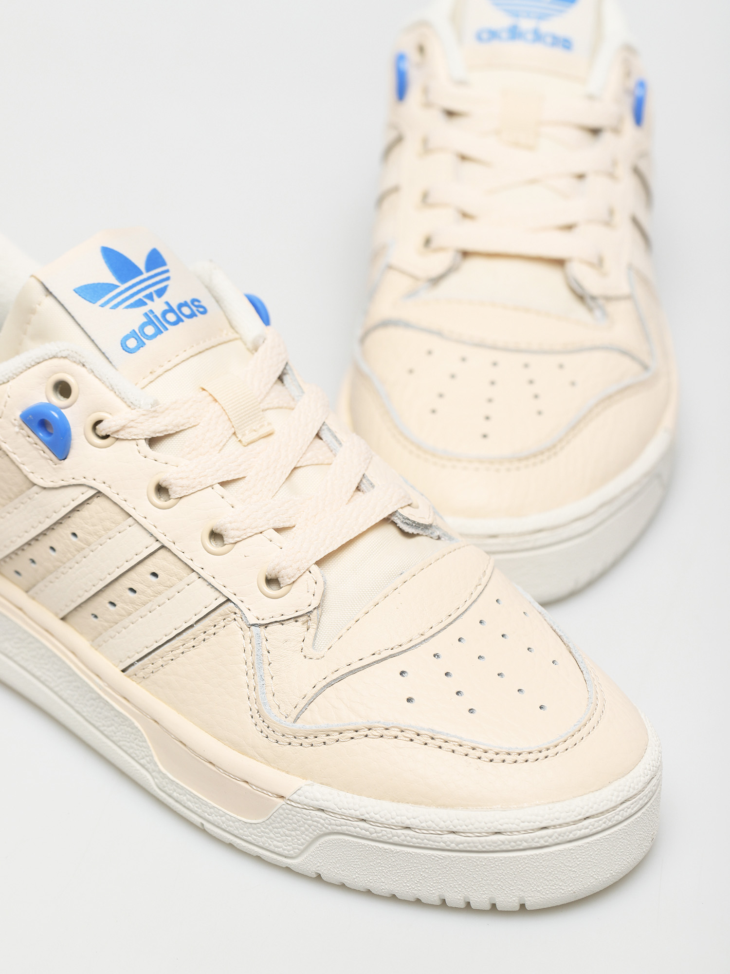 Buty adidas Originals Rivalry Lo Premium Wmn (supcol/whitin/blubir)