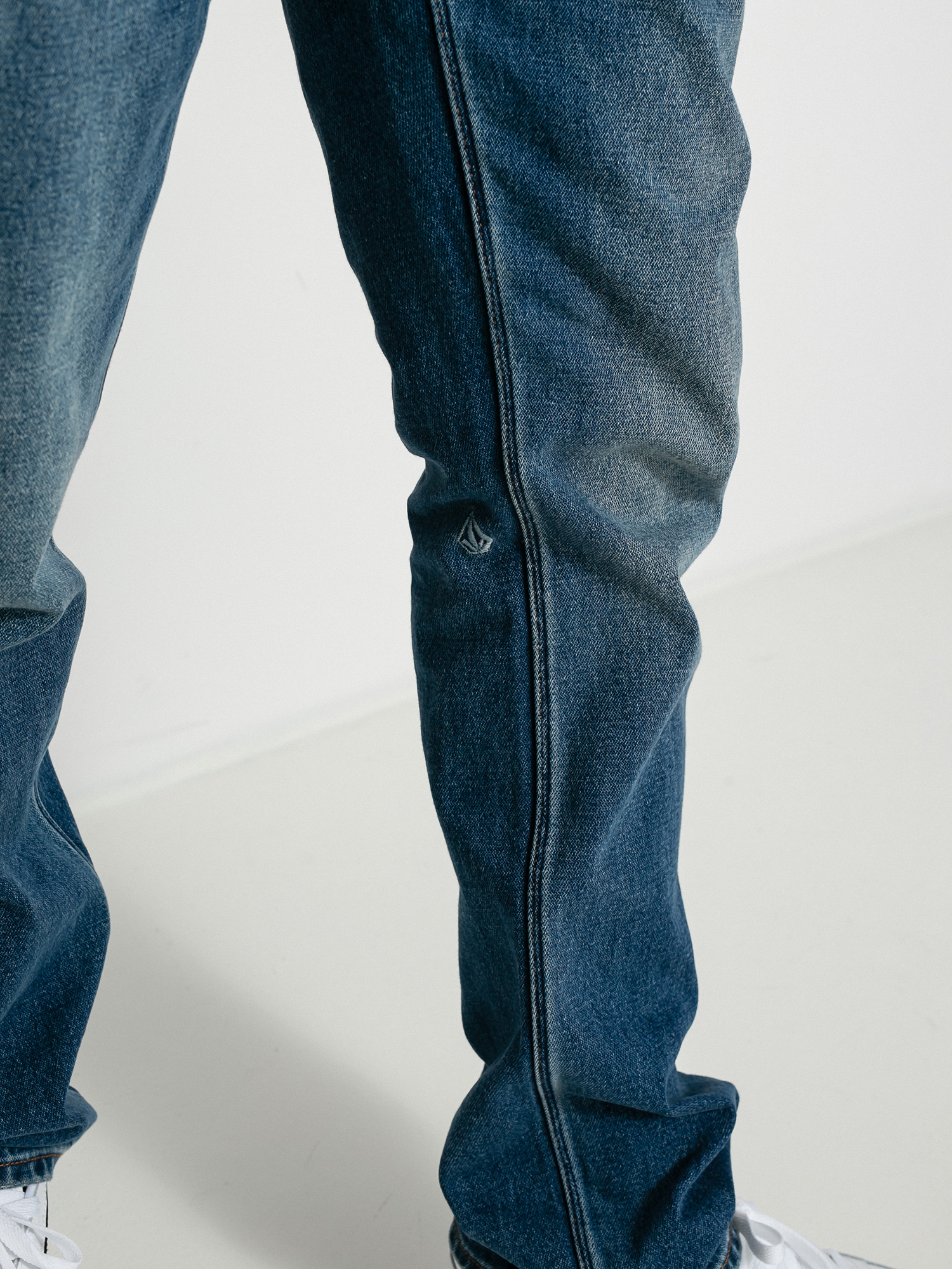 Spodnie Volcom Vorta Denim (middle broken blue)