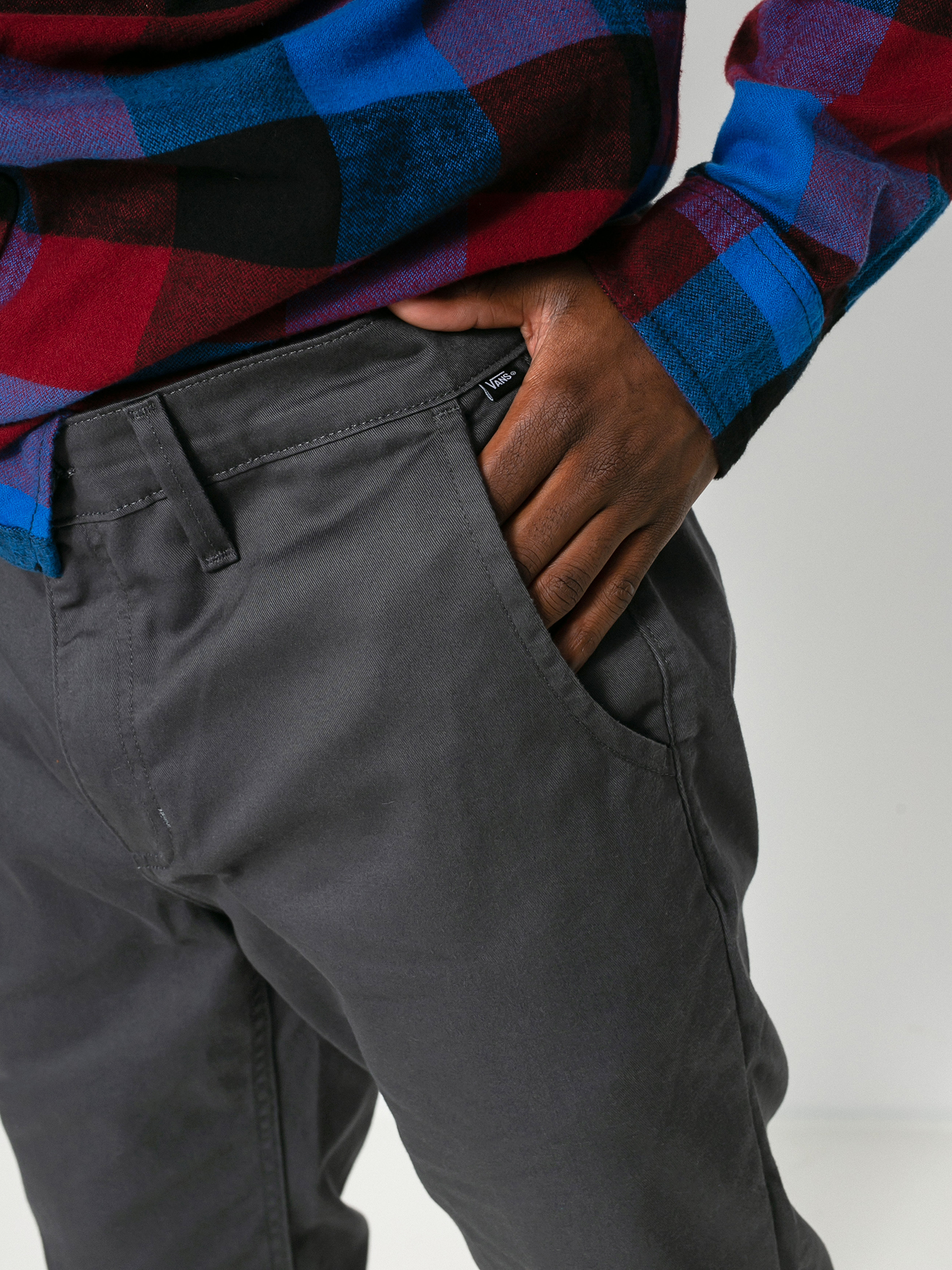 Spodnie Vans Authentic Chino Slim (asphalt)