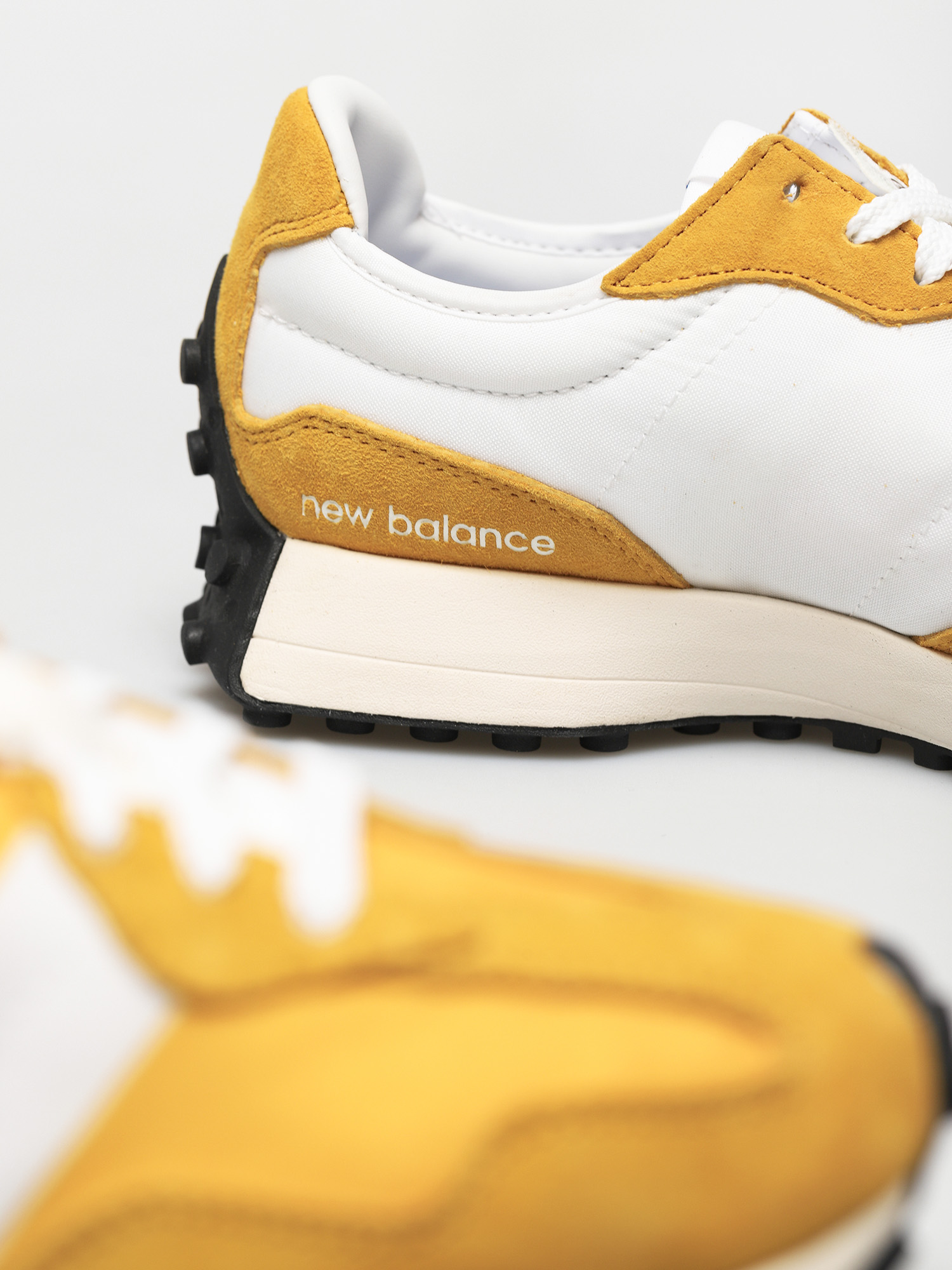 Buty New Balance 327 (yellow)