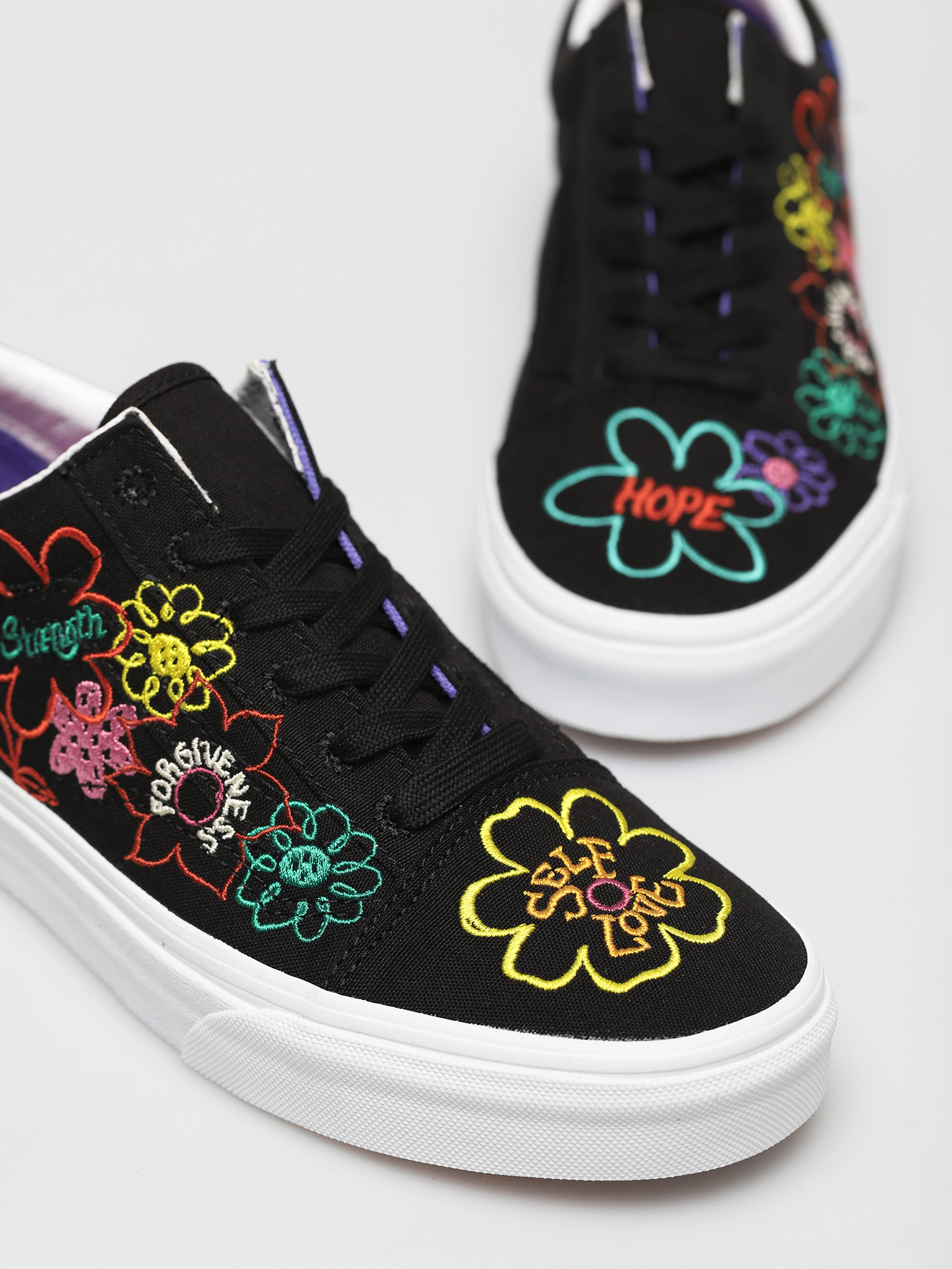 Buty Vans Old Skool Wmn (cultivate care/garden/true white)