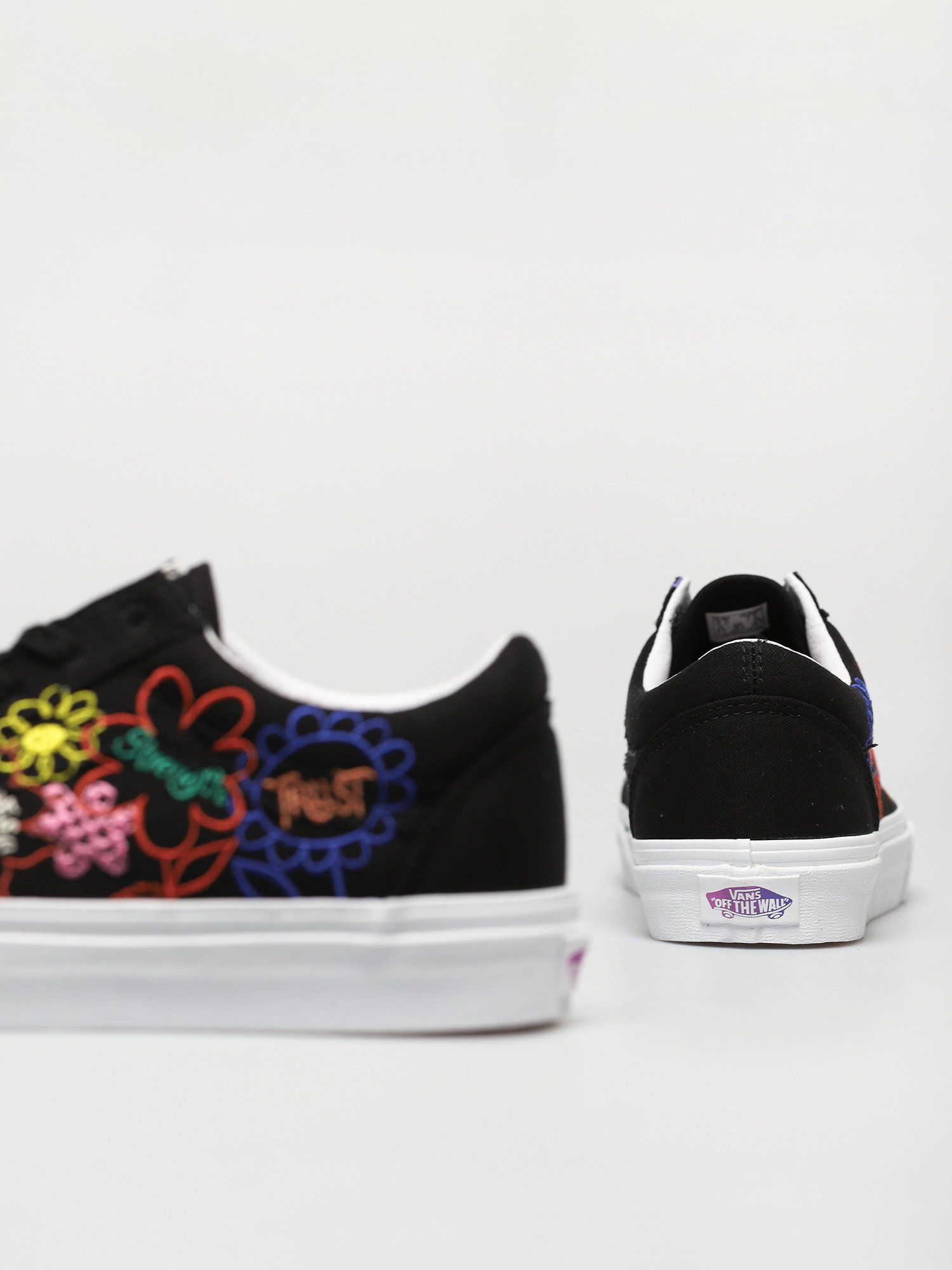 Buty Vans Old Skool Wmn (cultivate care/garden/true white)