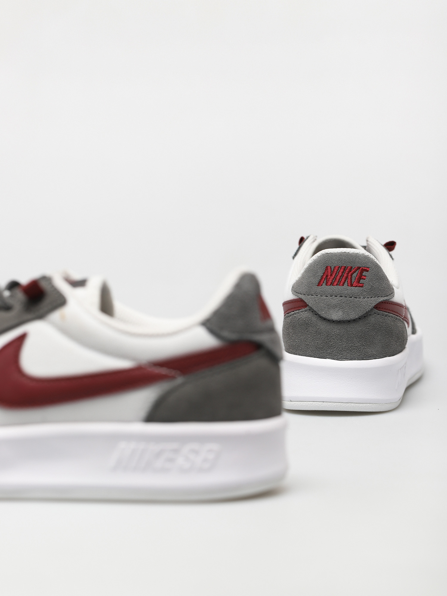 Buty Nike SB Adversary Premium (iron grey/team red summit white white)