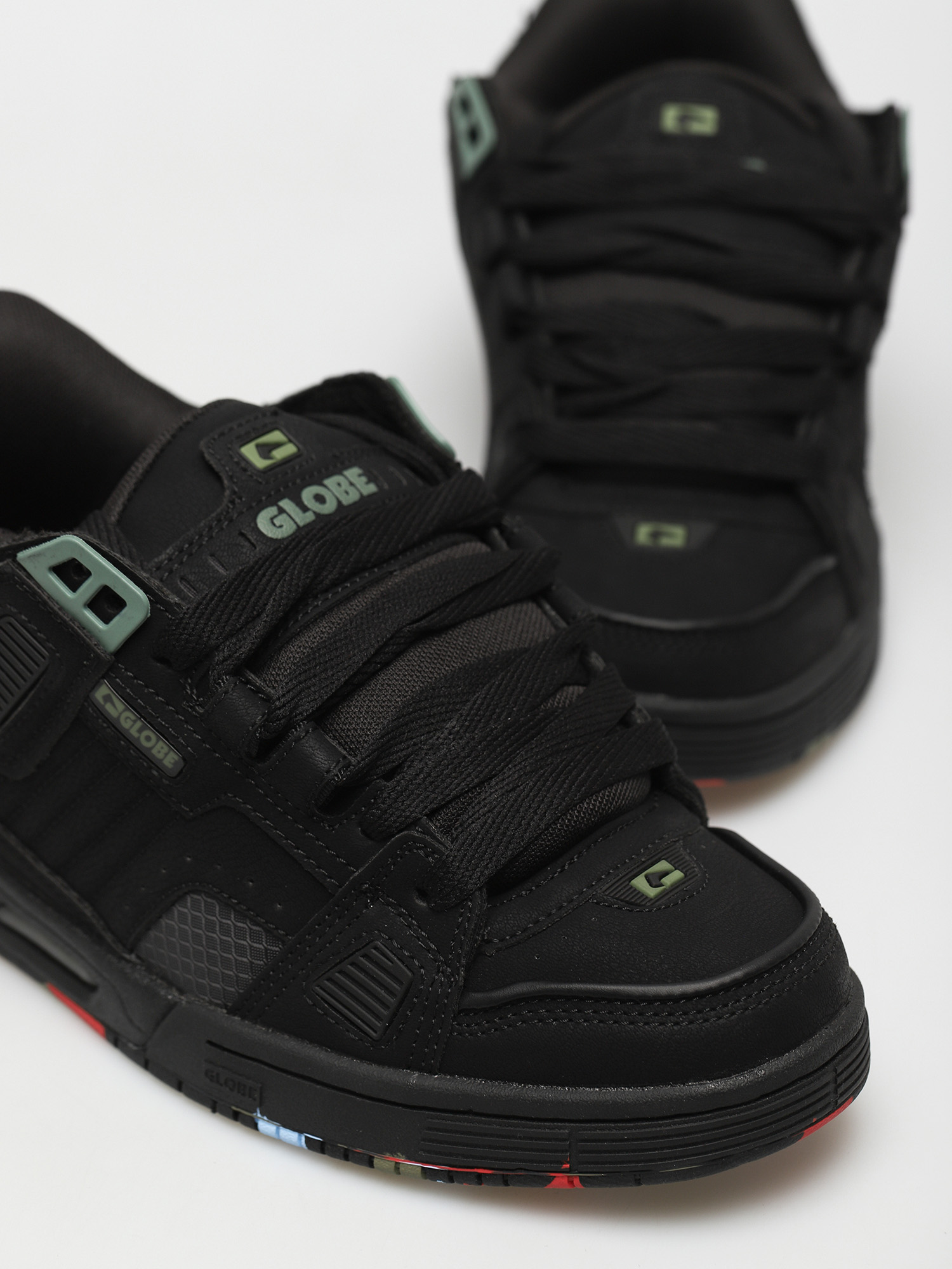 Buty Globe Sabre (black/upcycle)