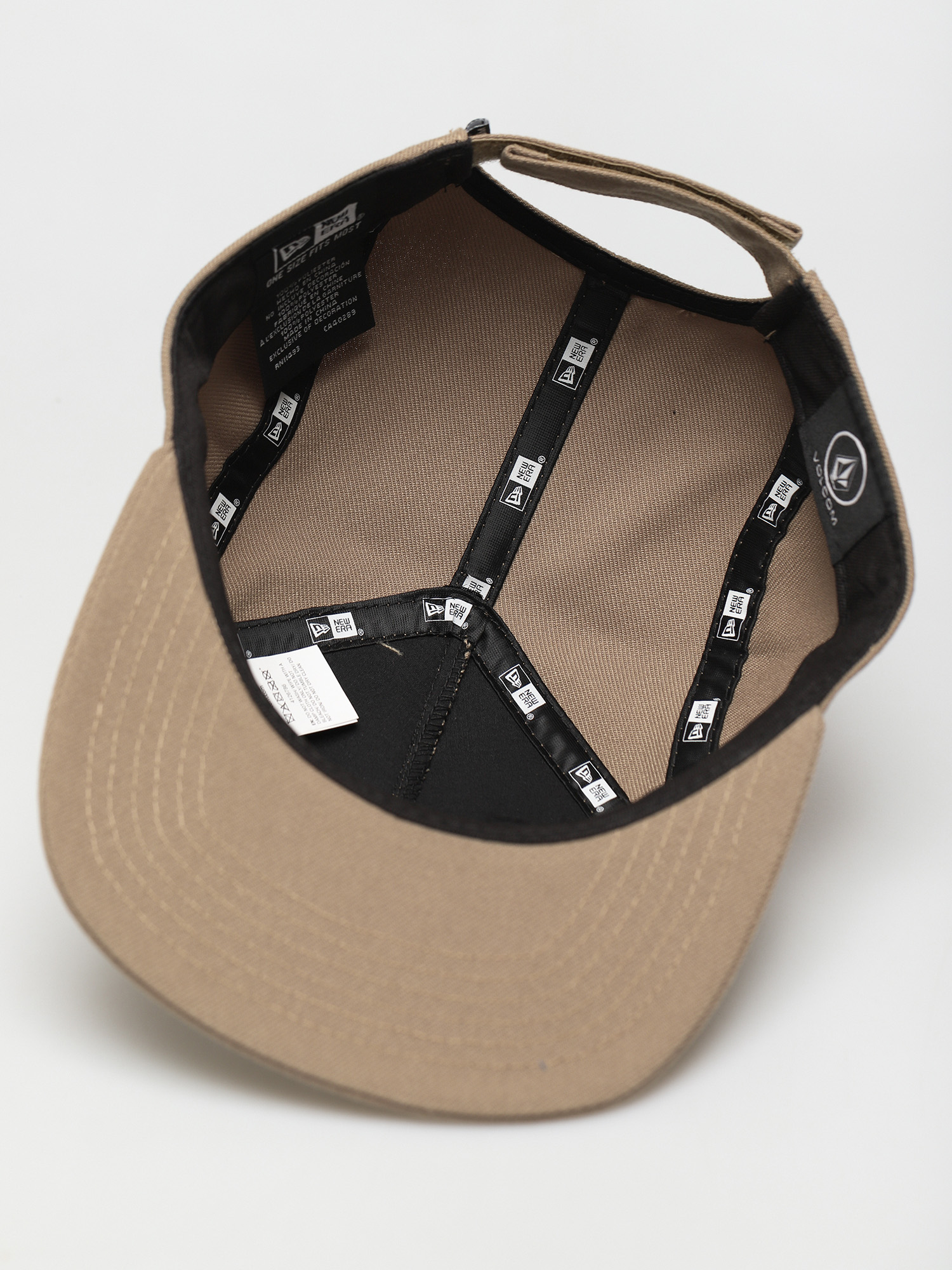 Czapka z daszkiem Volcom Tuned Ne Camper (desert taupe)