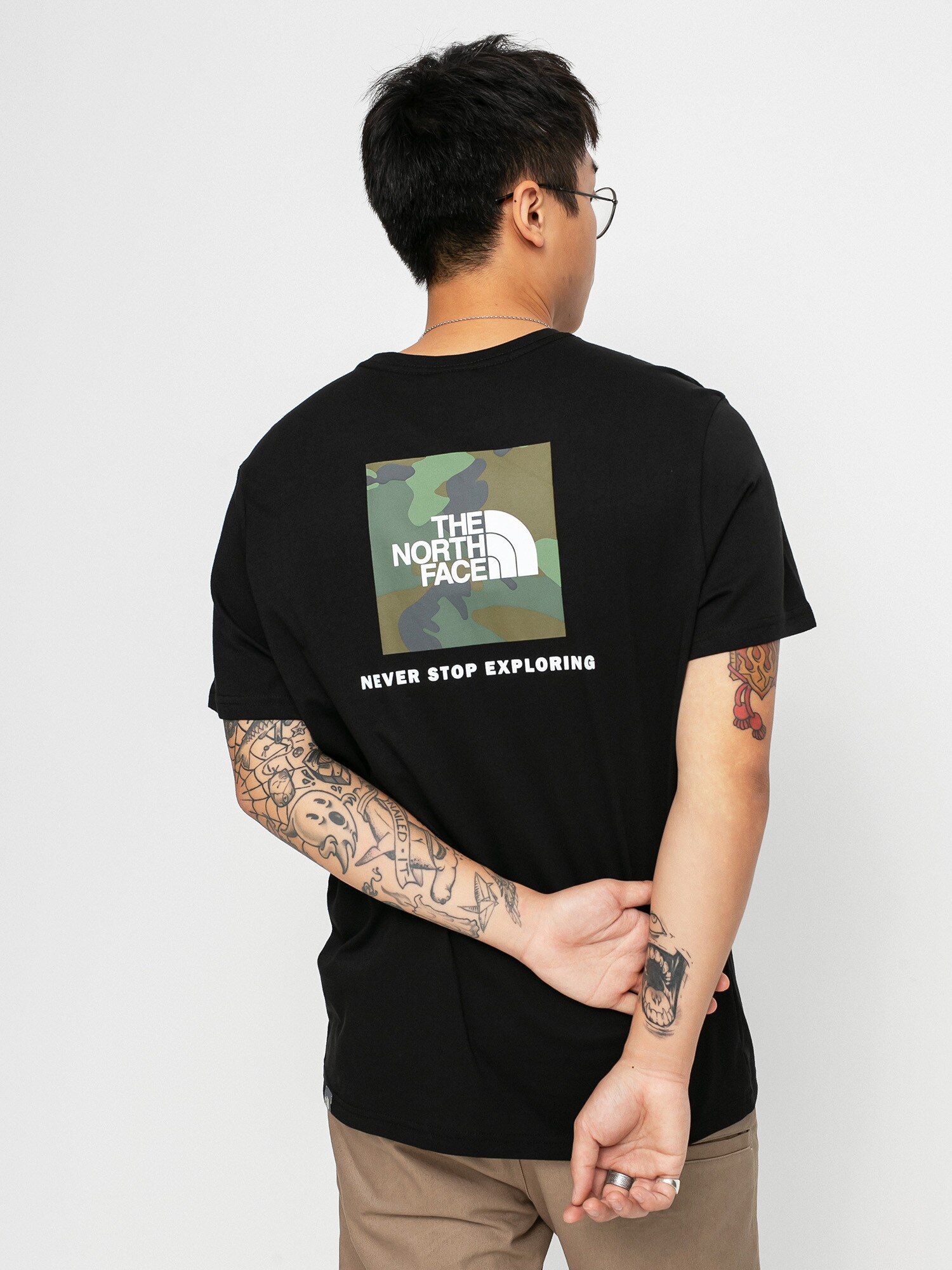 T-shirt The North Face Redbox (tnfblk/thymbrshwdcamprint)