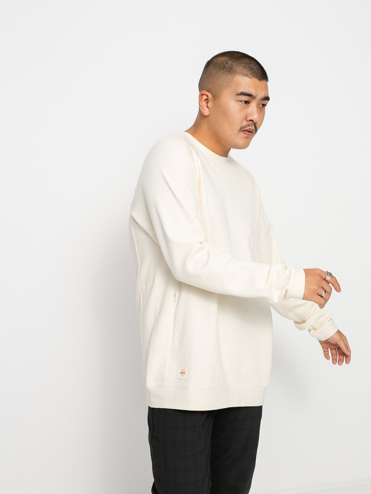 Bluza Globe Traveller Crew (bleach free dye free)