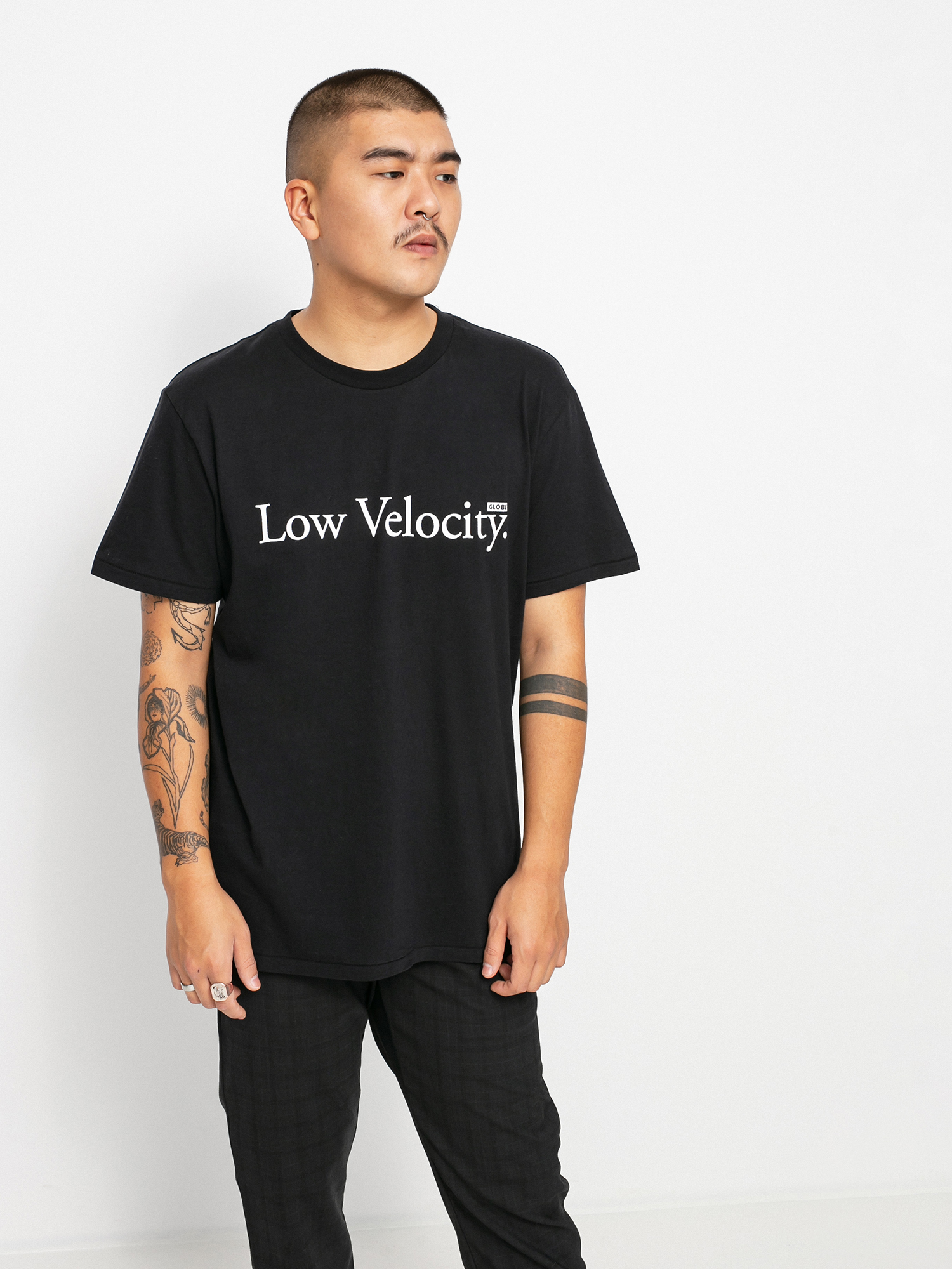 T-shirt Globe Lv (black)