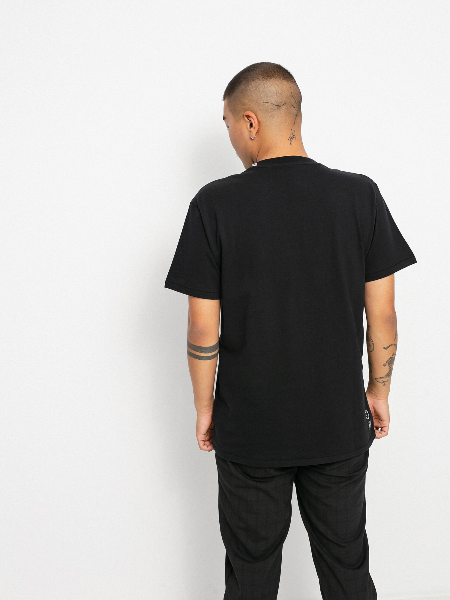 T-shirt Globe Lv (black)