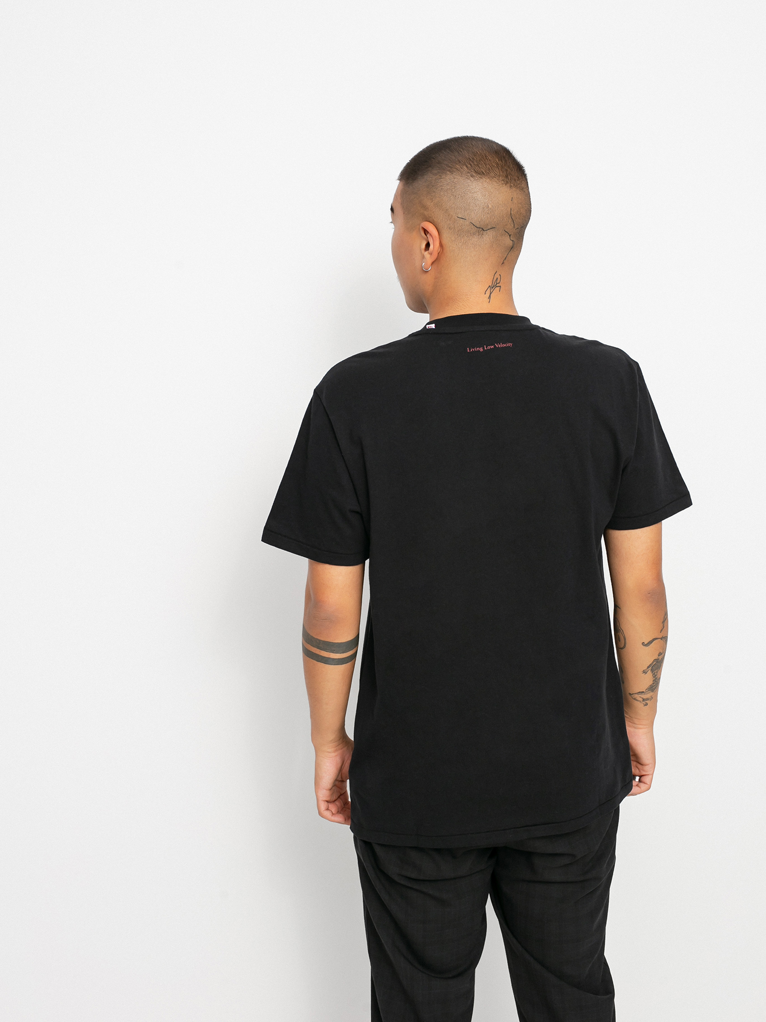 T-shirt Globe Barrels (black)