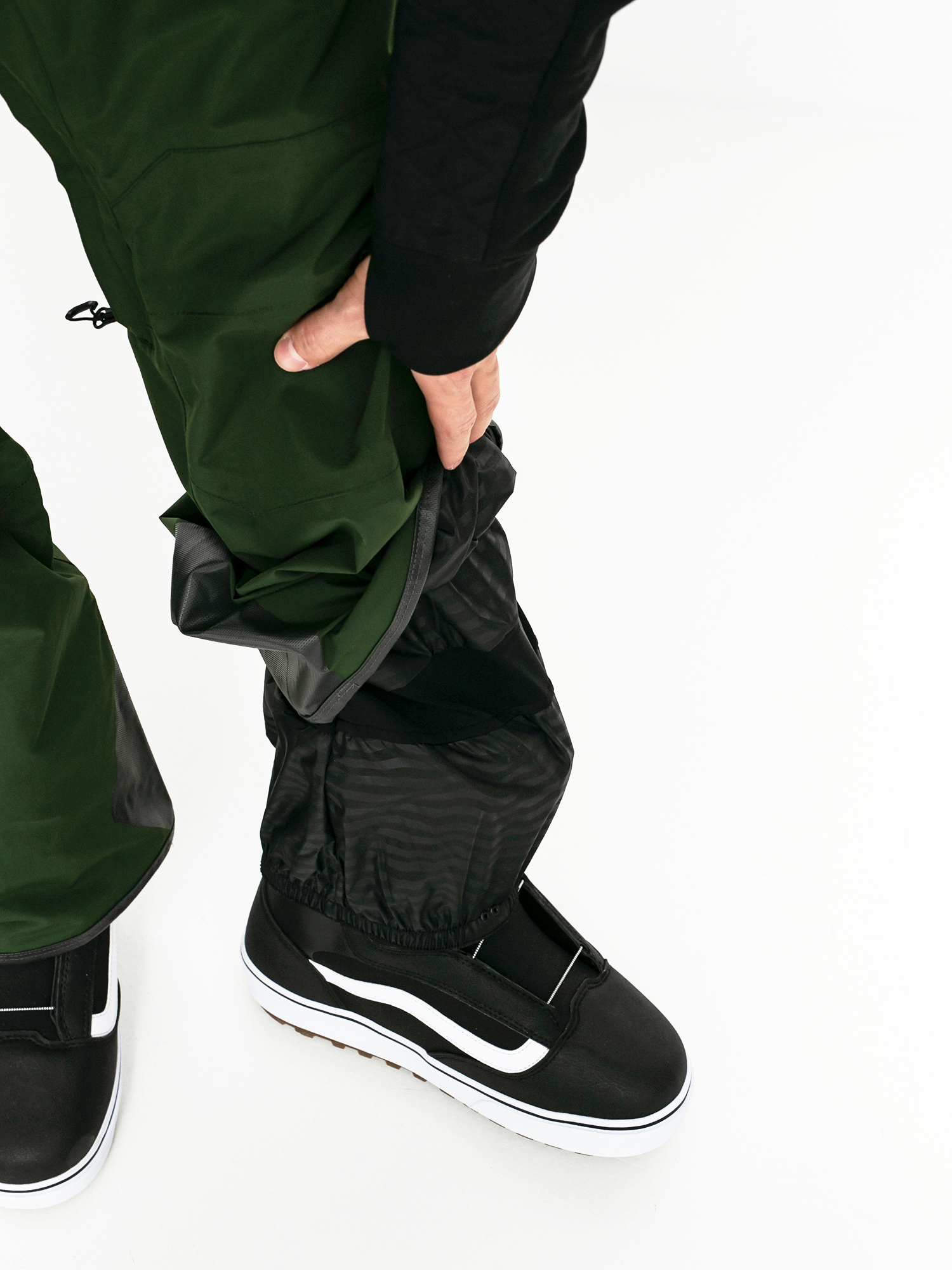 Męskie Spodnie snowboardowe Volcom Rain Gore Bib Overall (saturated green)