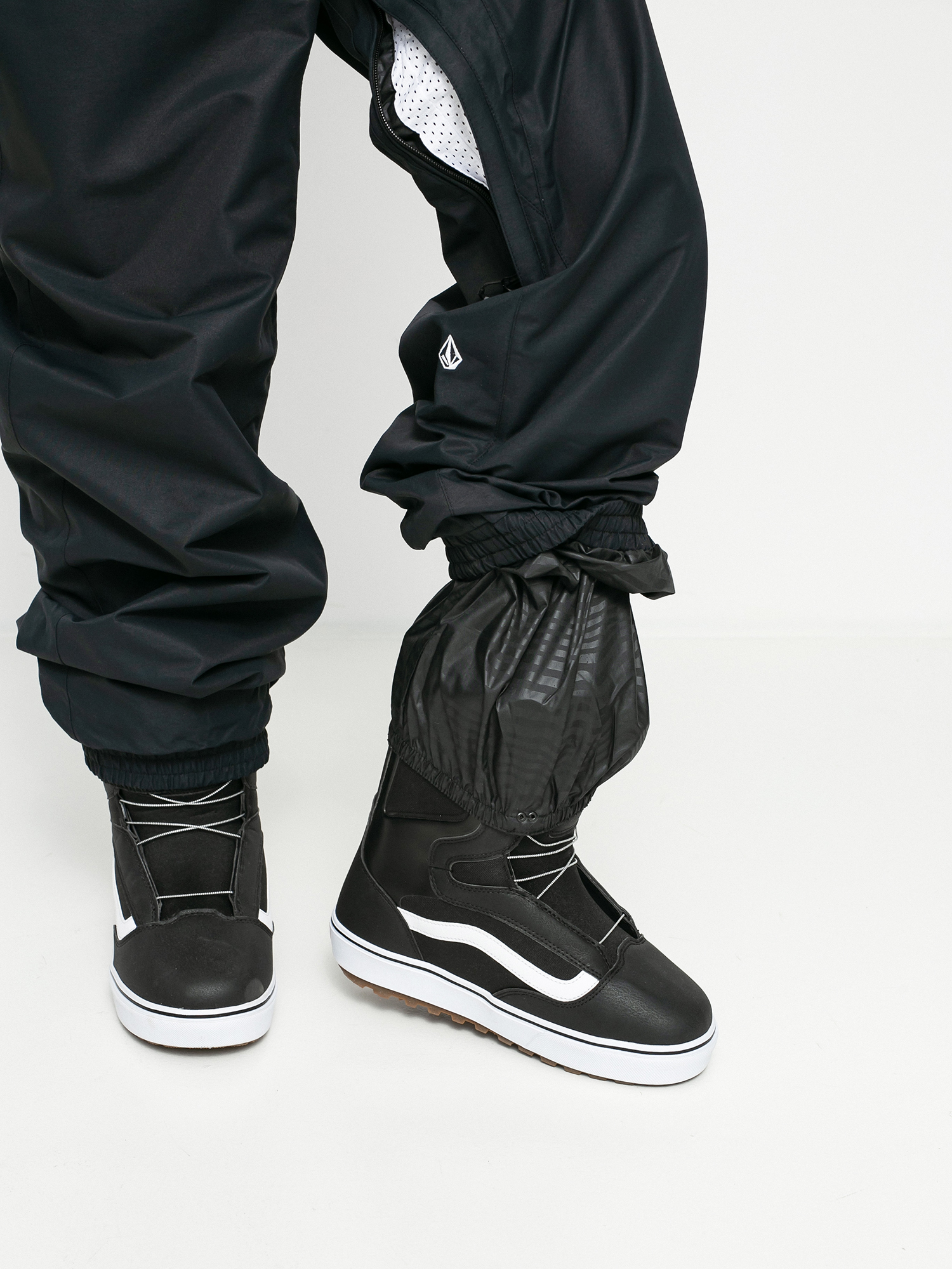 Męskie Spodnie snowboardowe Volcom Arthur (black)