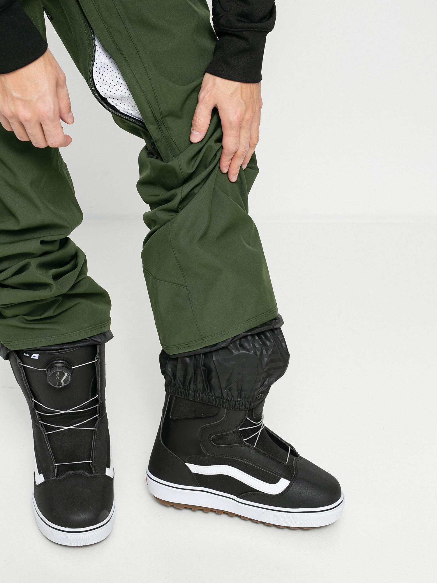 Męskie Spodnie snowboardowe Volcom Freakin Snow Chino (saturated green)