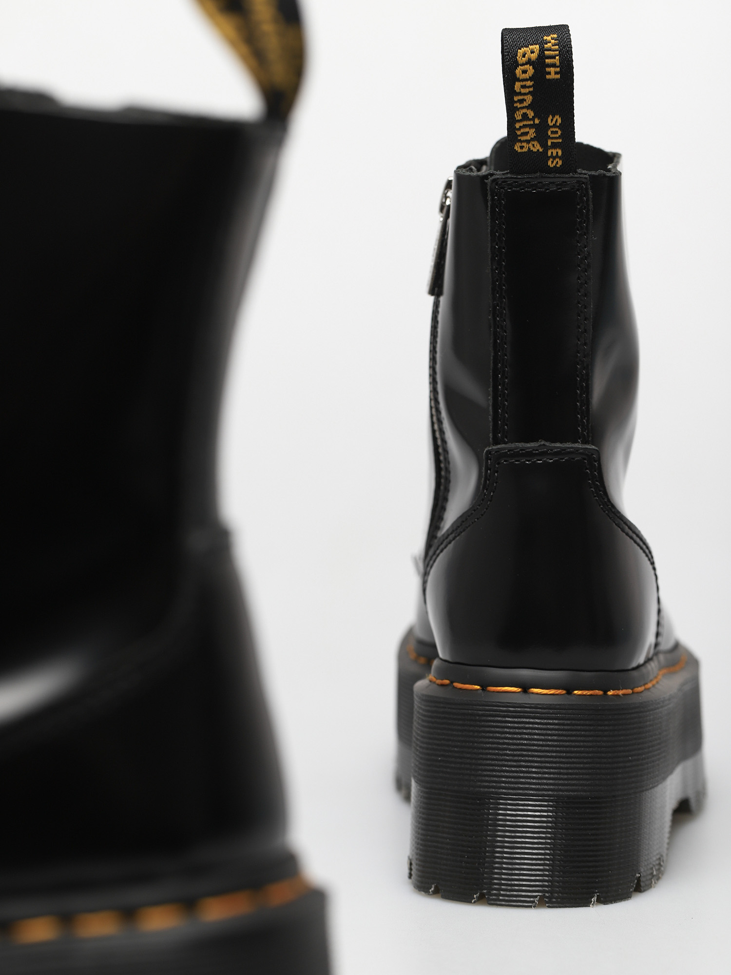 Buty Dr. Martens Jadon Max Wmn (buttero black)