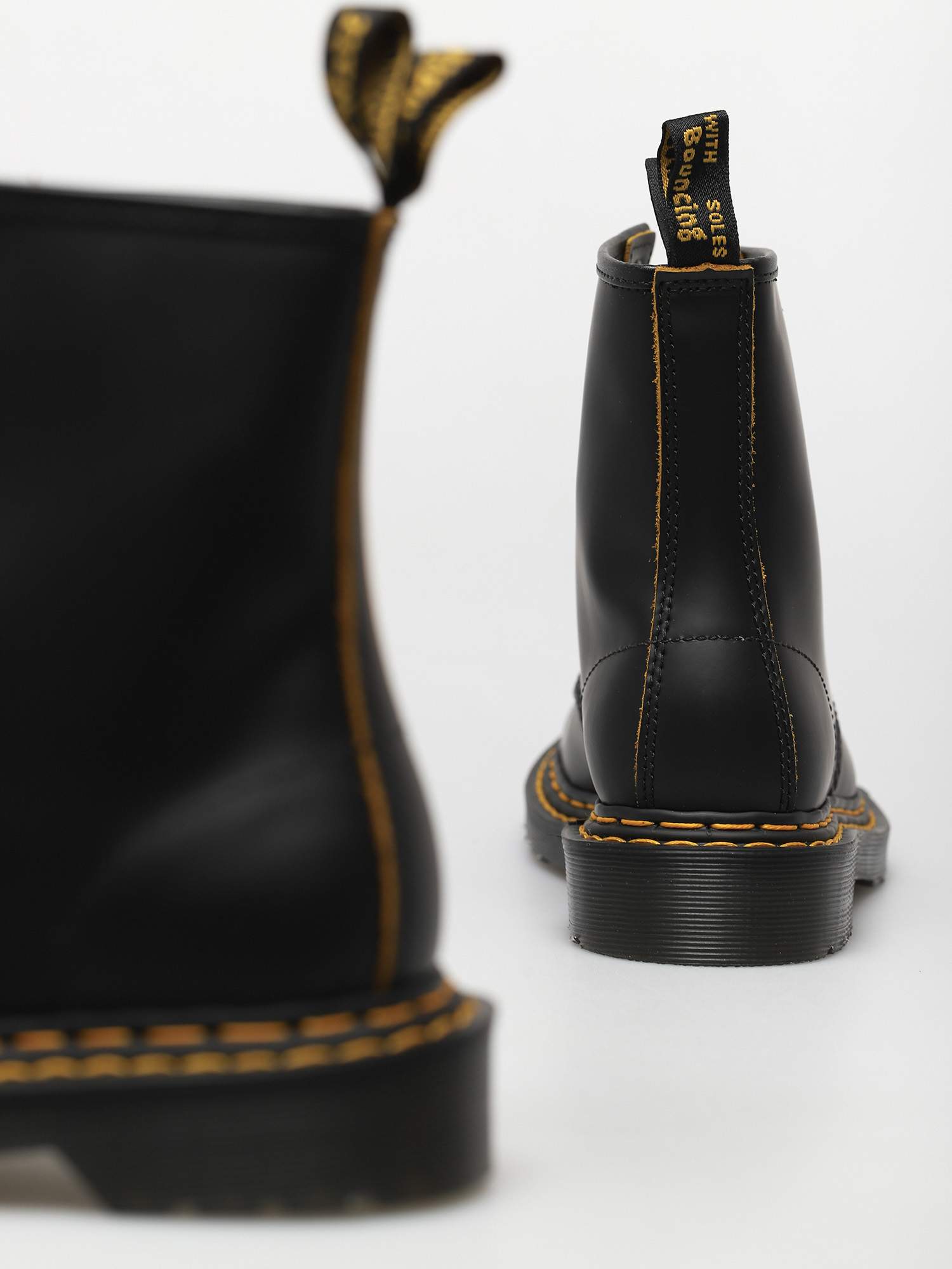 Buty Dr. Martens 1460 Double Stitch (smooth slice black/yellow)