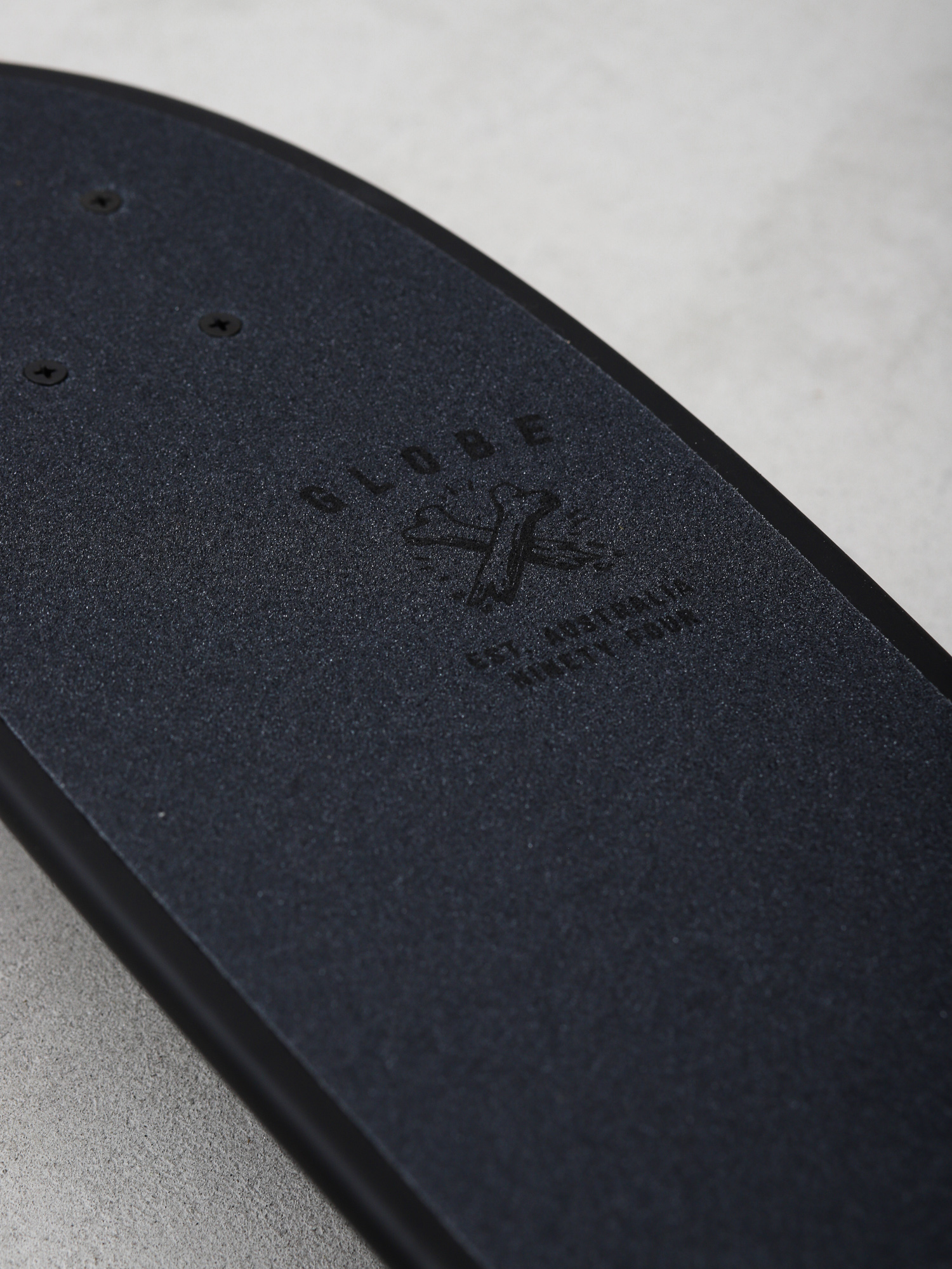 Deskorolka cruiser Globe Blazer (black the f out)