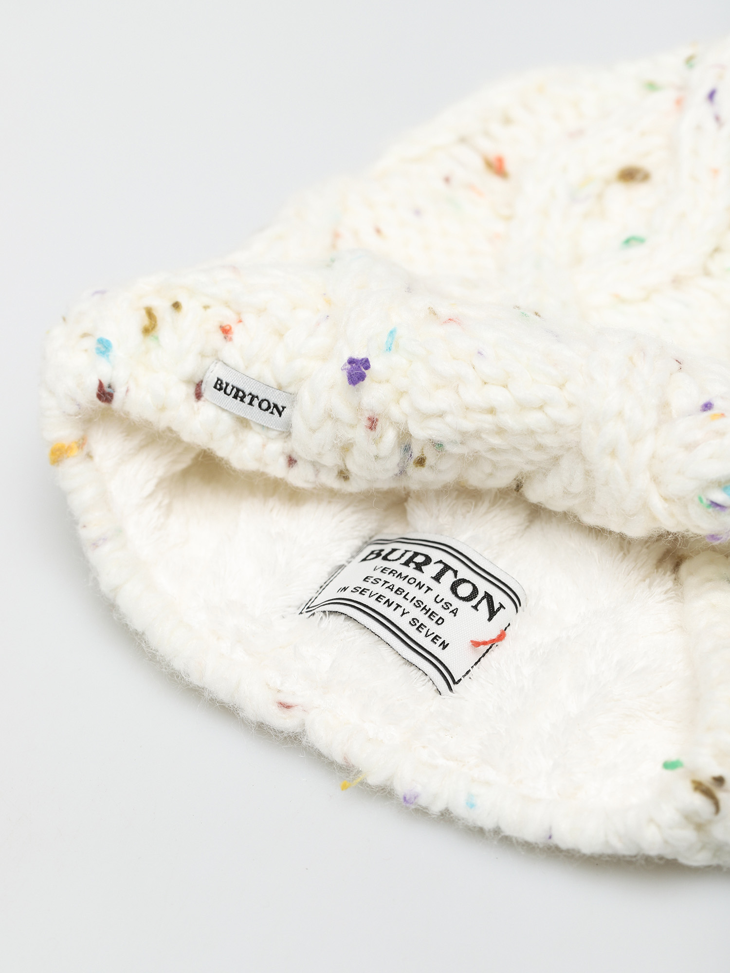 Czapka zimowa Burton Chloe Wmn (stout white)