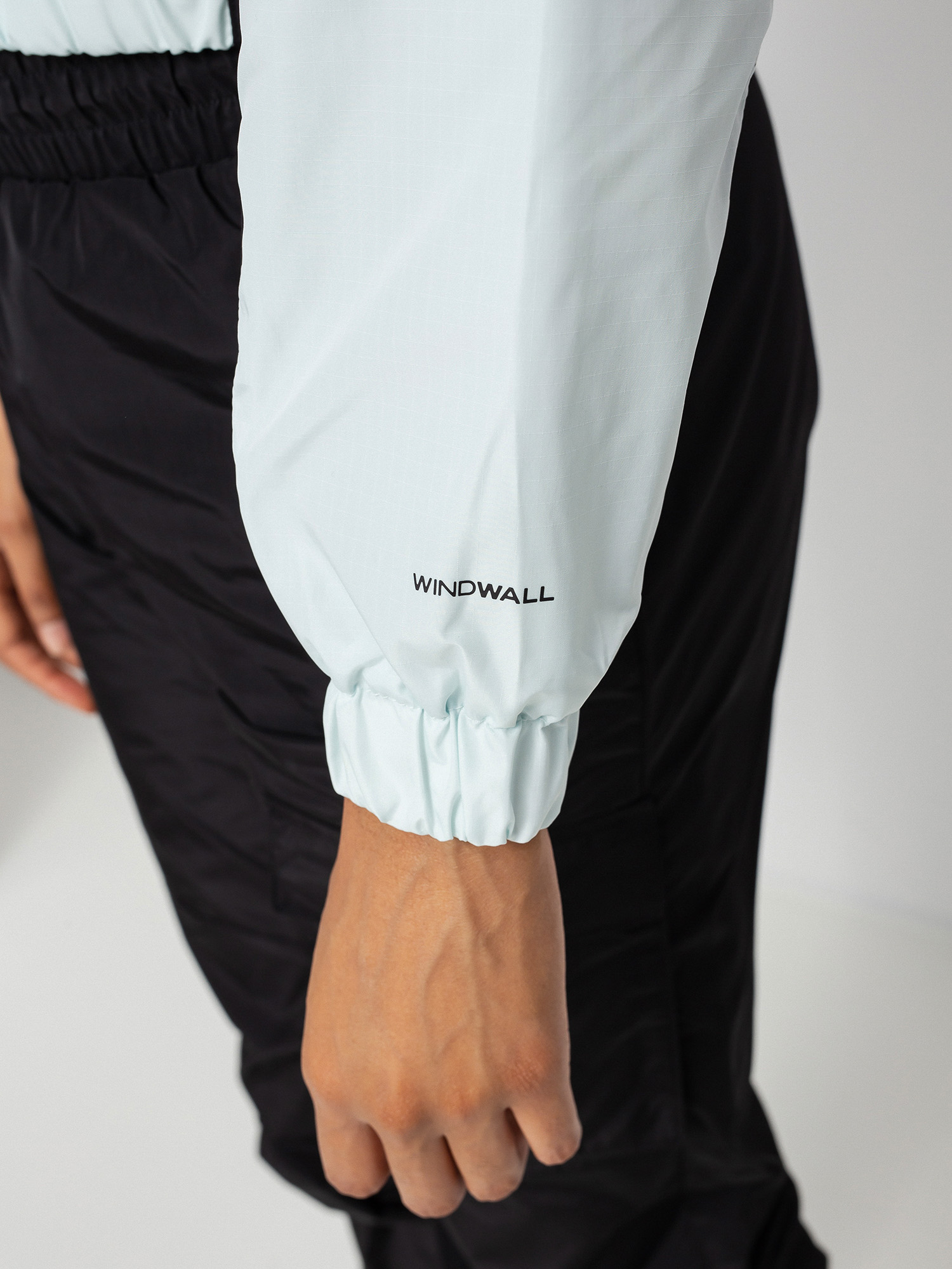 Kurtka The North Face Black Box Search & Rescue Short Wind Wmn (ice blue)