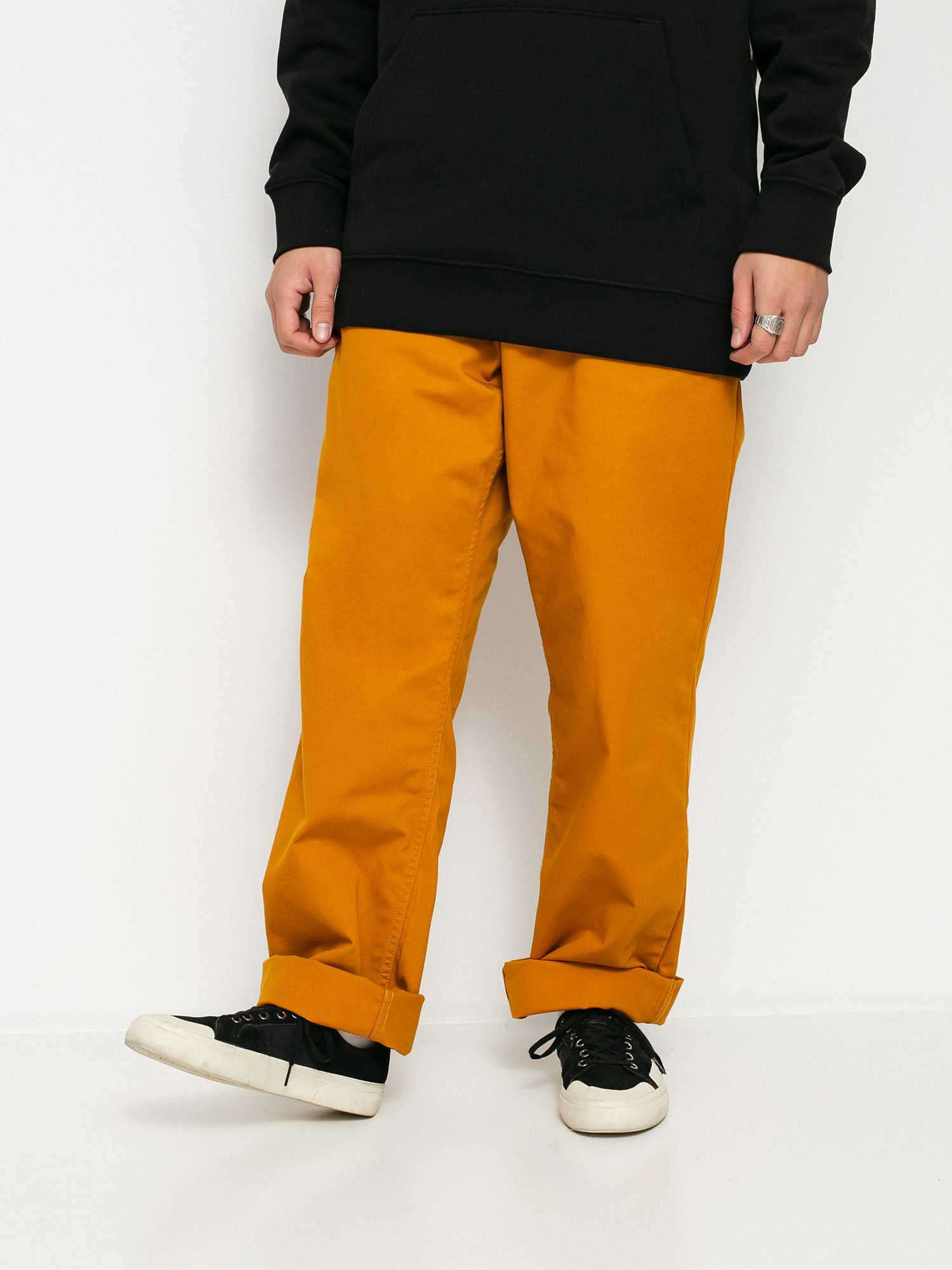Spodnie Vans Authentic Chino Loose (buckthorn brown)