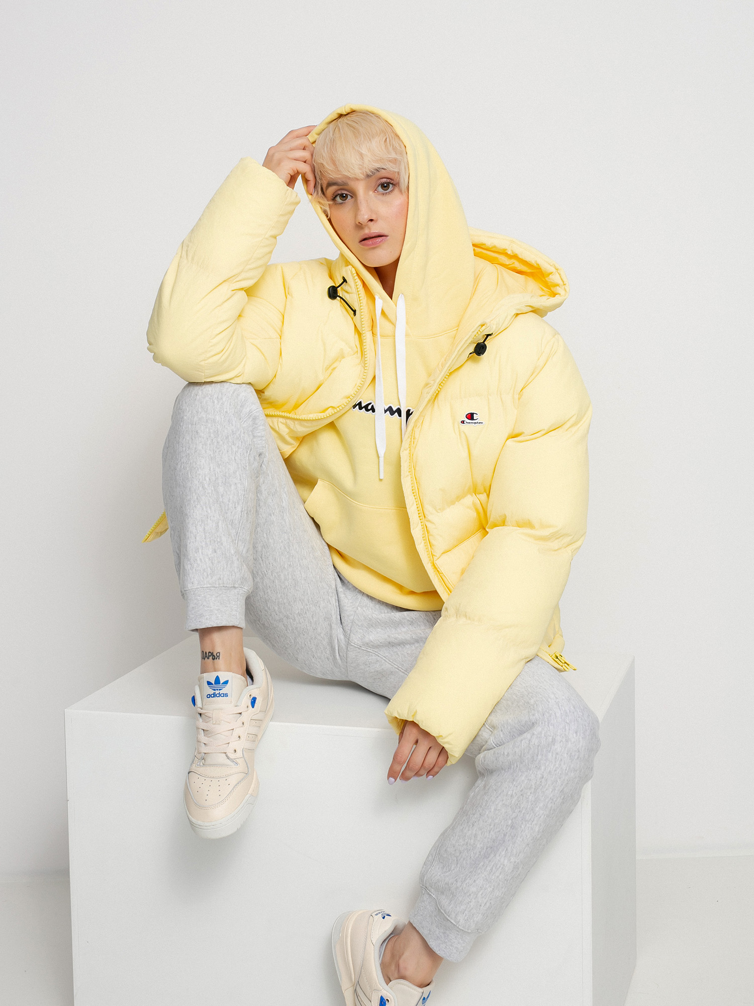 Kurtka Champion Hooded Jacket 114577 Wmn (ban)
