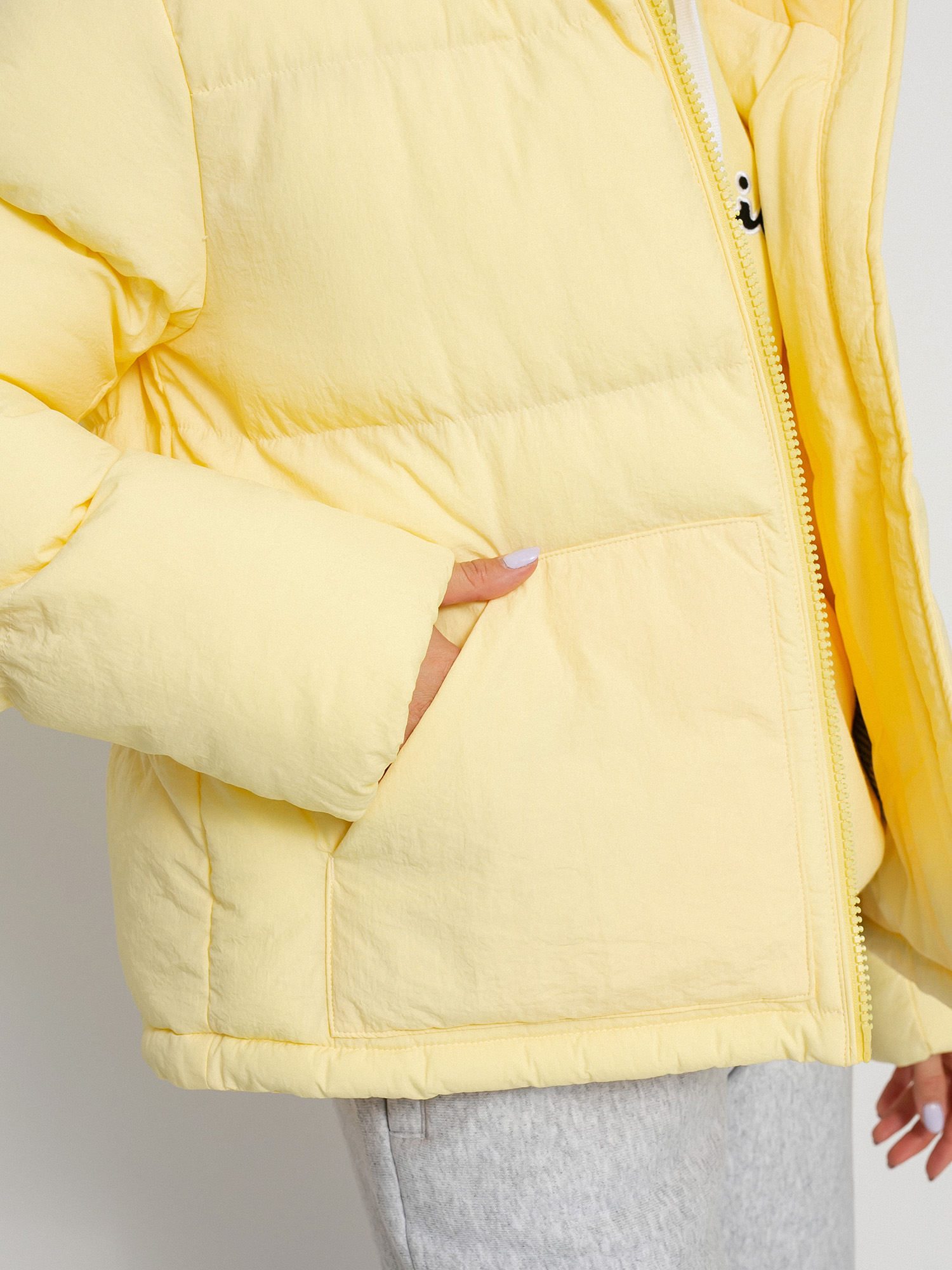 Kurtka Champion Hooded Jacket 114577 Wmn (ban)