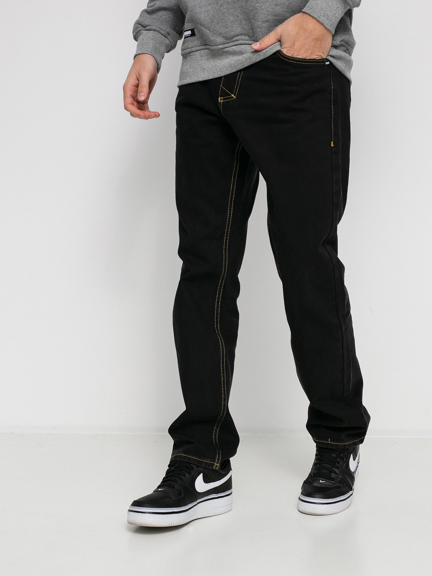 Spodnie MassDnm Base Jeans Regular Fit (black stone wash)