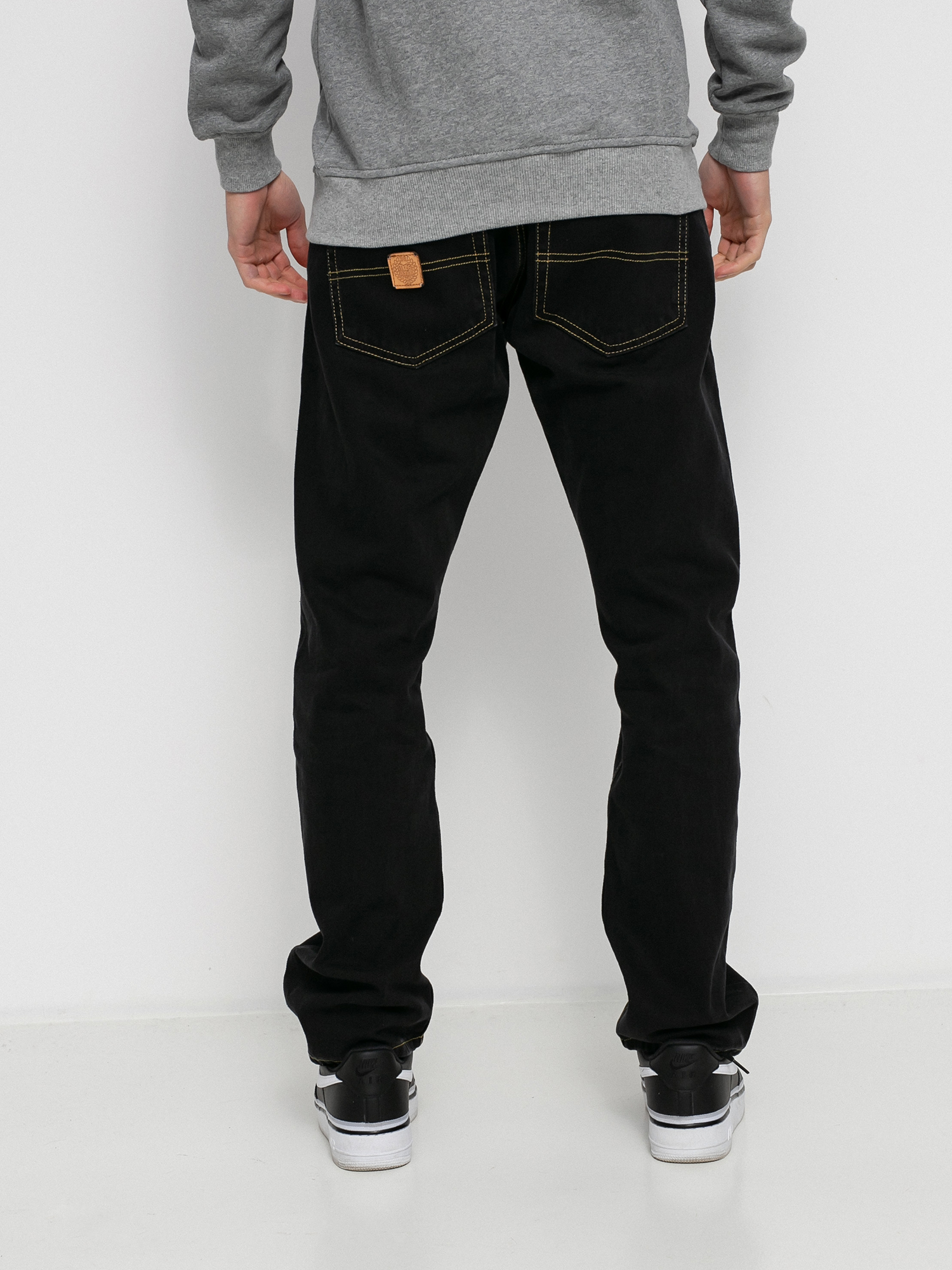Spodnie MassDnm Base Jeans Regular Fit (black stone wash)
