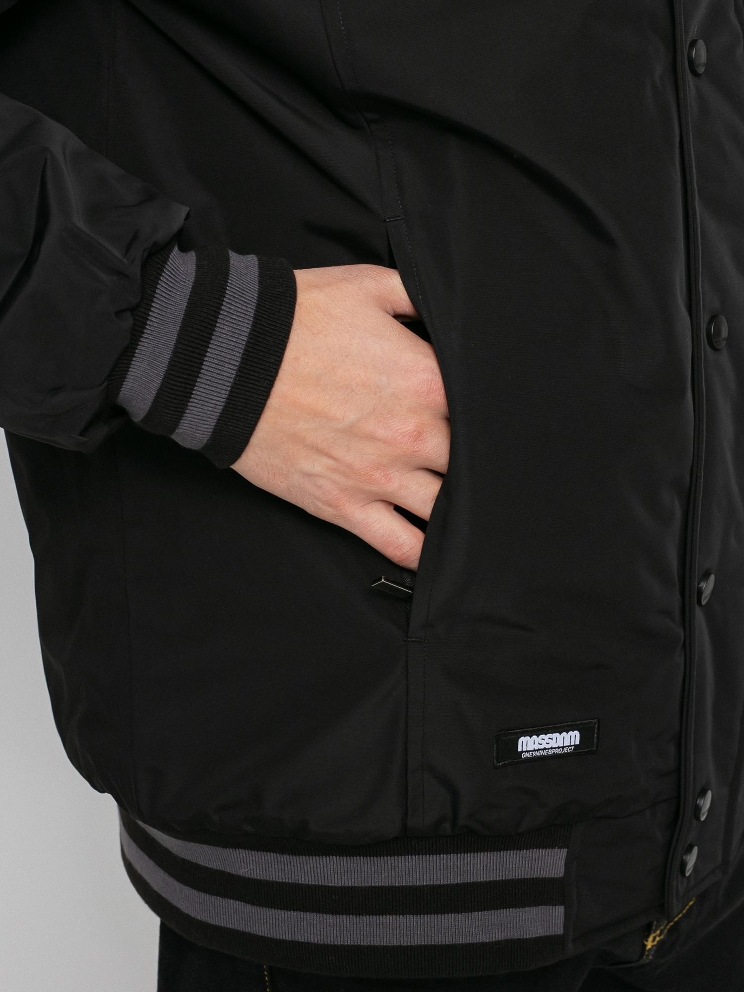 Kurtka MassDnm District (black)