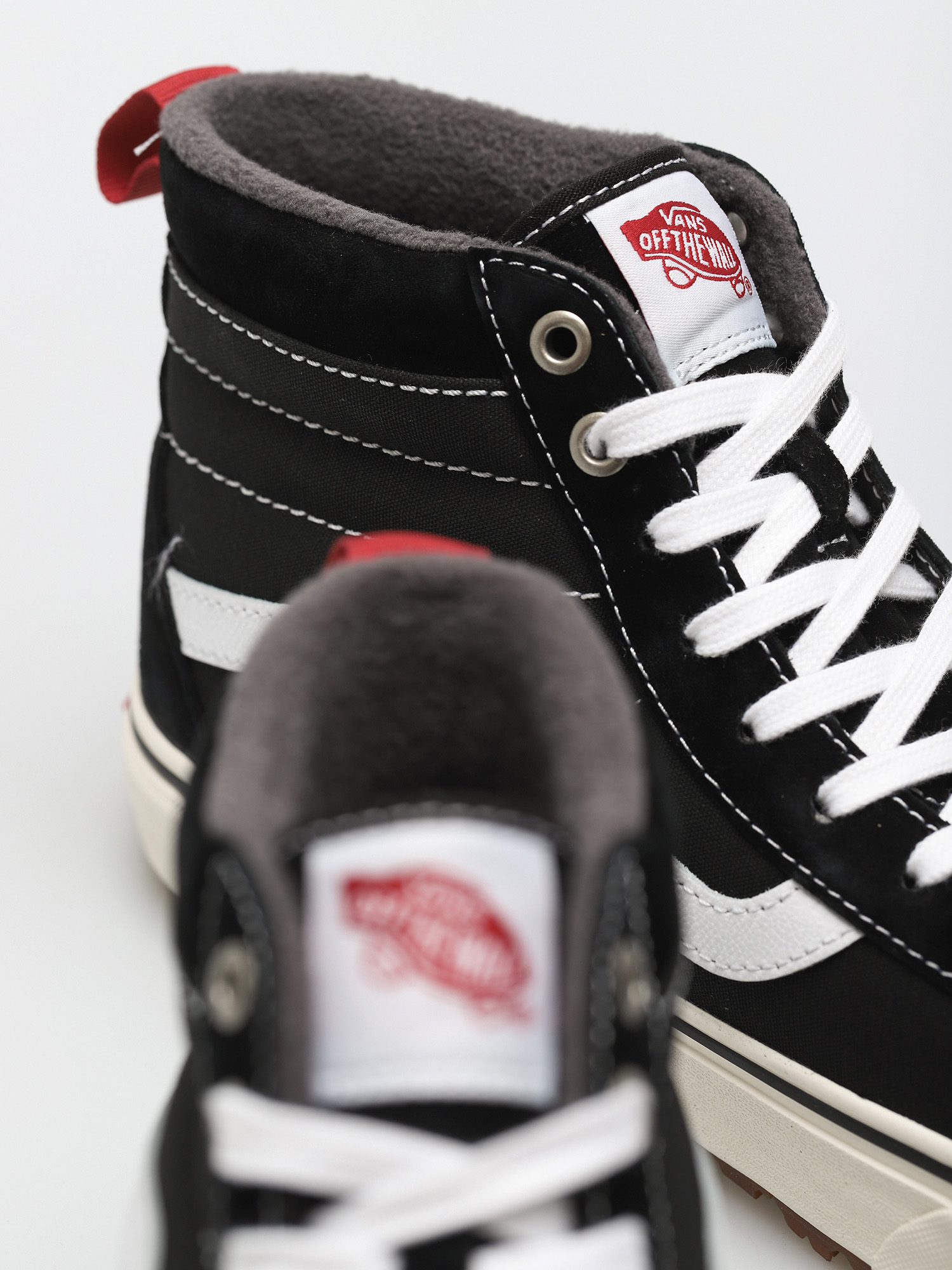 Buty Vans Sk8 Hi MTE 1 (black/true white)