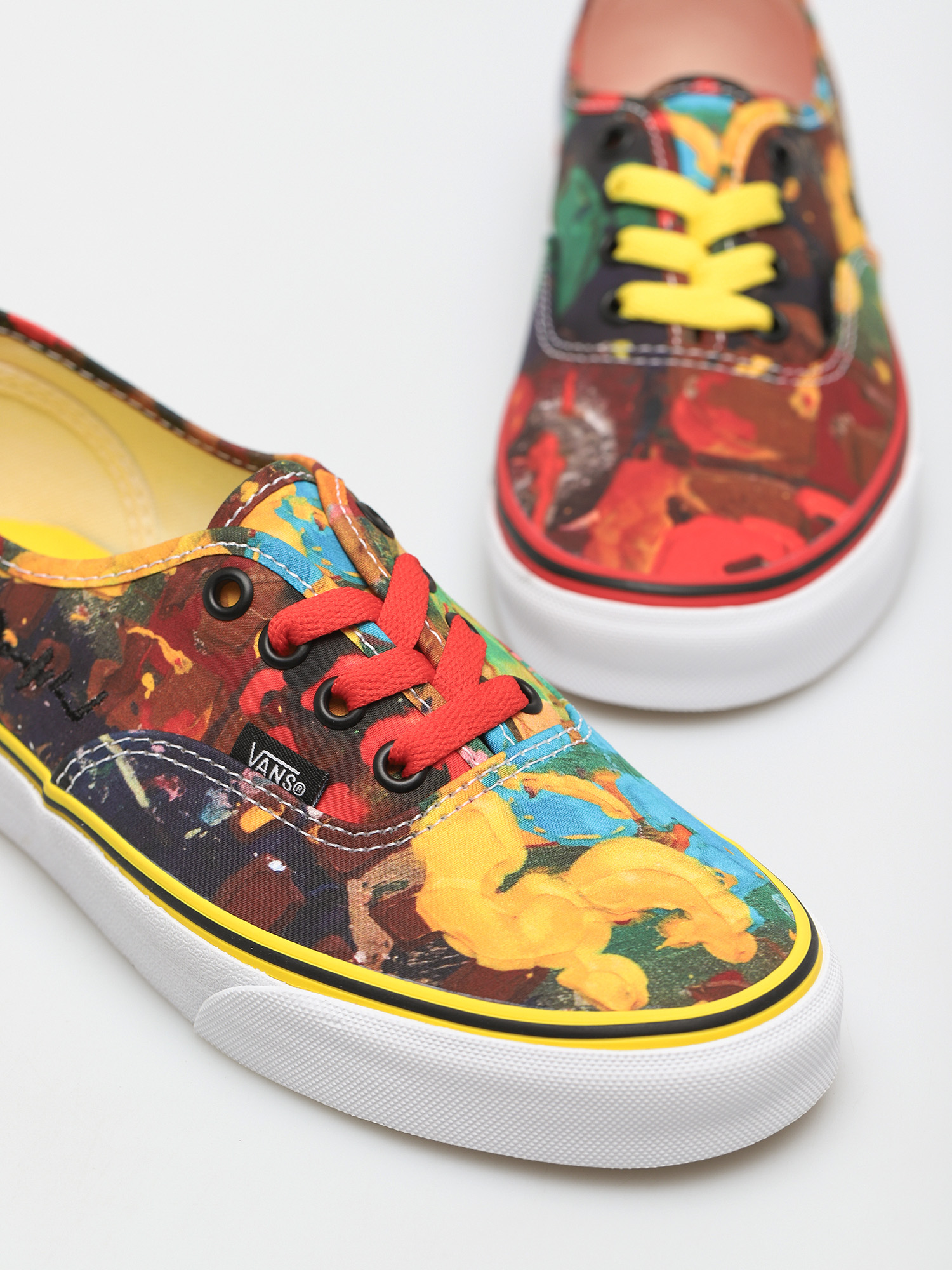 Buty Vans X Moca Authentic (brenna youngblood/true white)