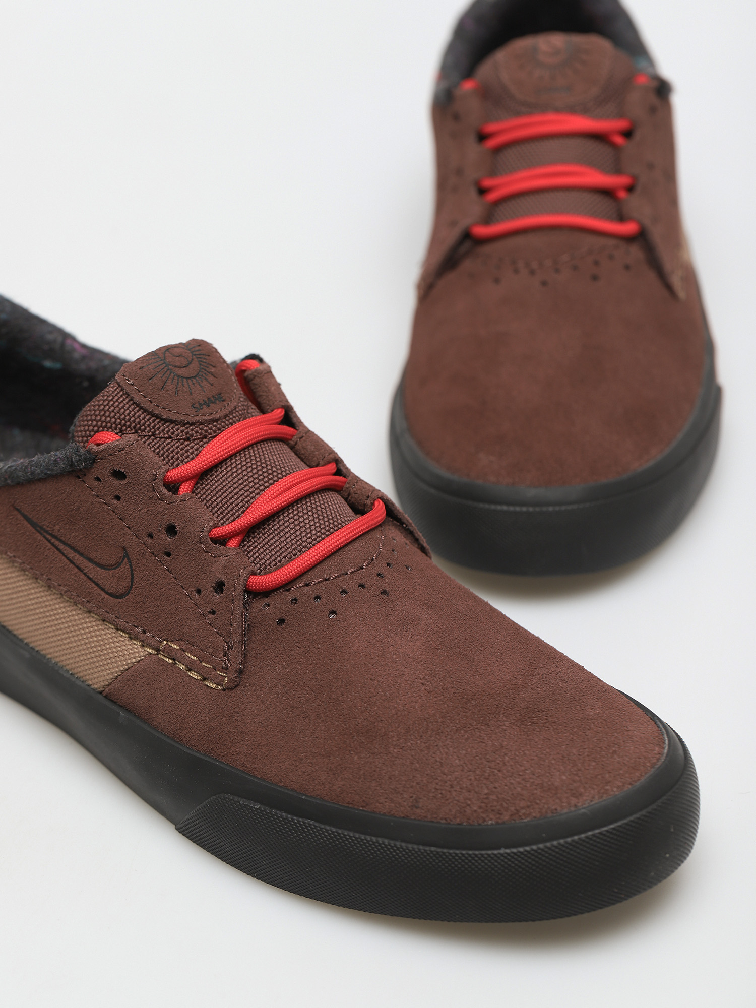 Buty Nike SB Shane Premium (lt chocolate/black dk driftwood black)