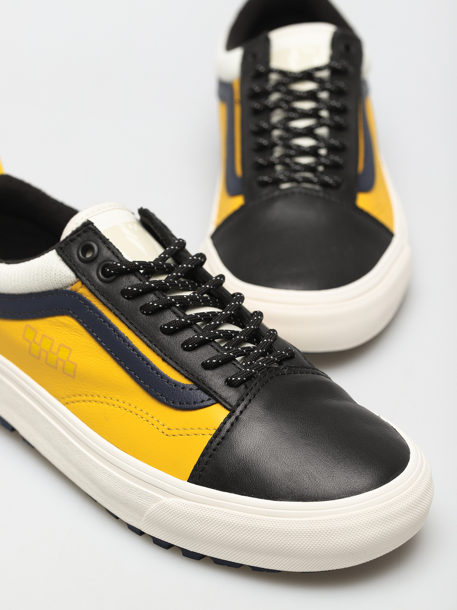 Buty Vans Old Skool MTE 1 (varsity black/spectra yellow)