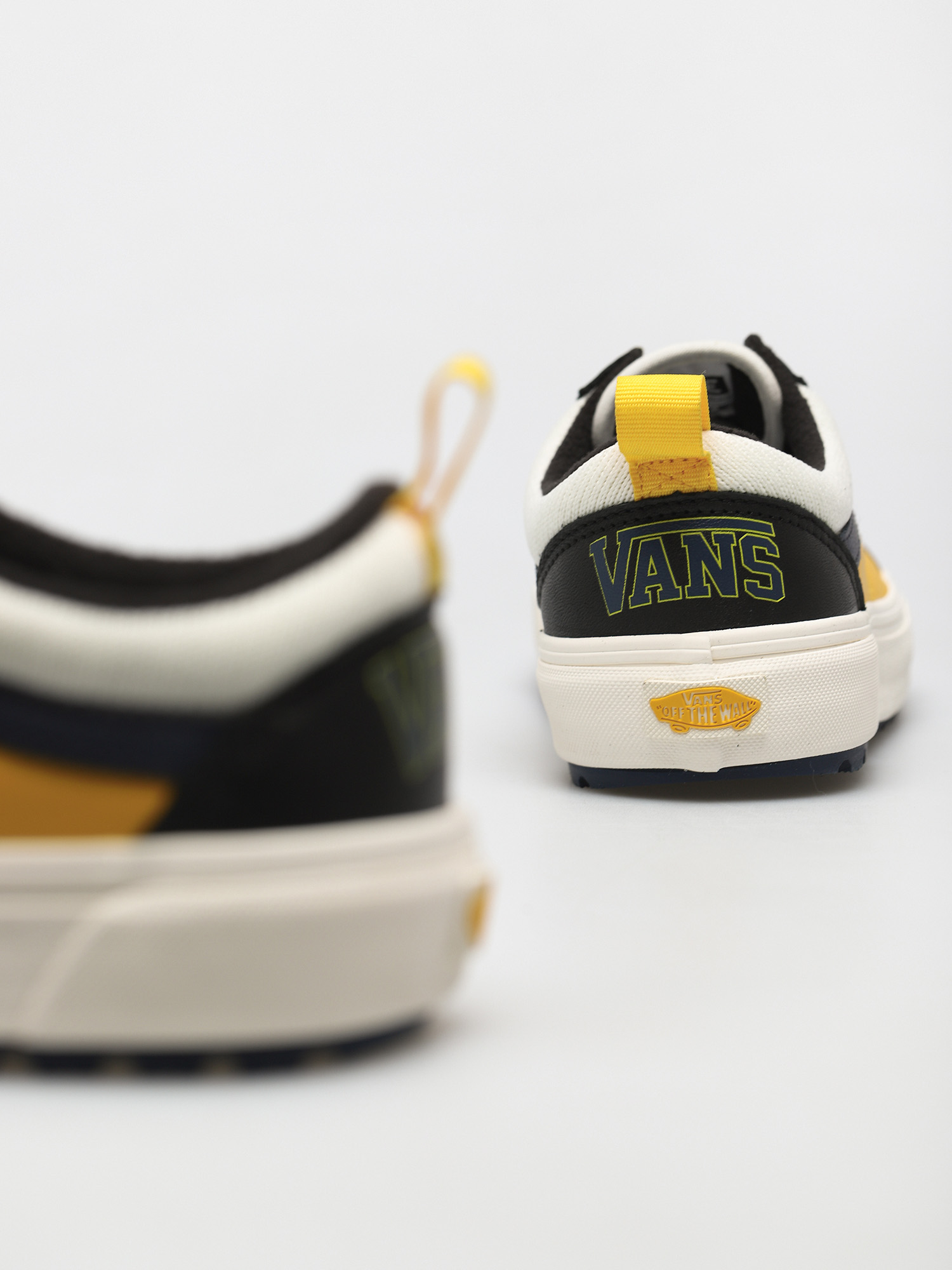 Buty Vans Old Skool MTE 1 (varsity black/spectra yellow)