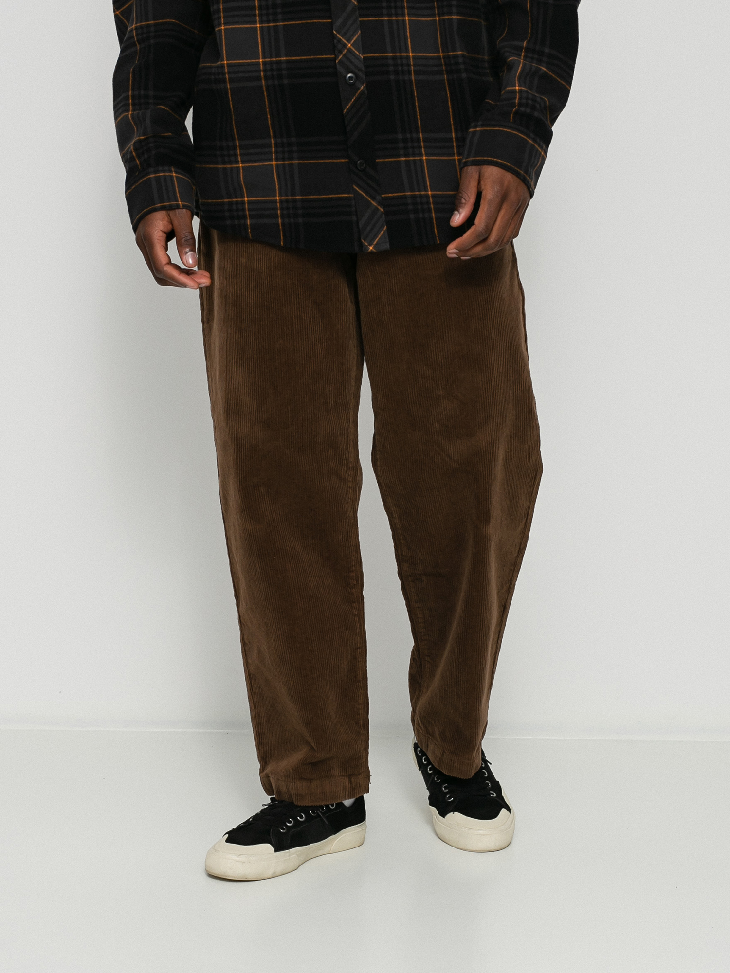 Spodnie Volcom Louie Lopez Tapered Cord (dark earth)