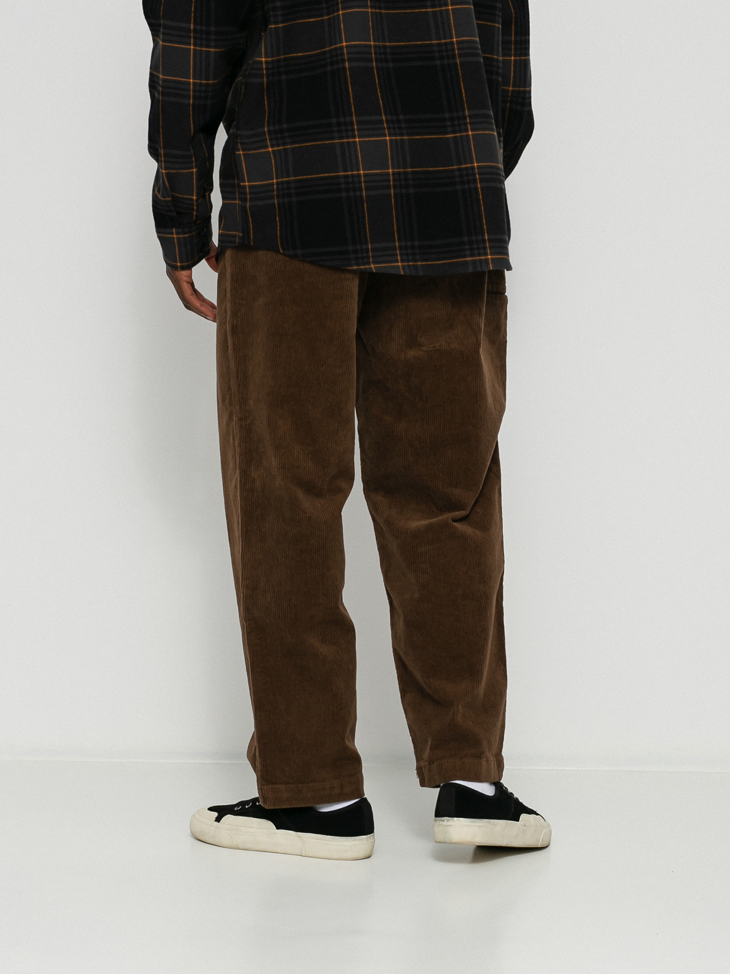 Spodnie Volcom Louie Lopez Tapered Cord (dark earth)
