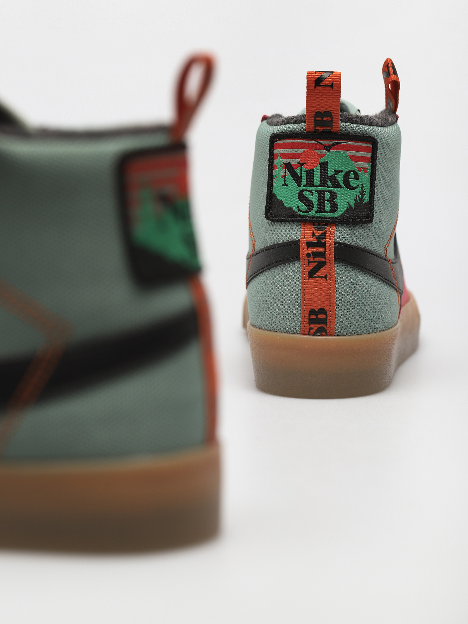 Buty Nike SB Zoom Blazer Mid Premium (jade smoke/black white sport spice)