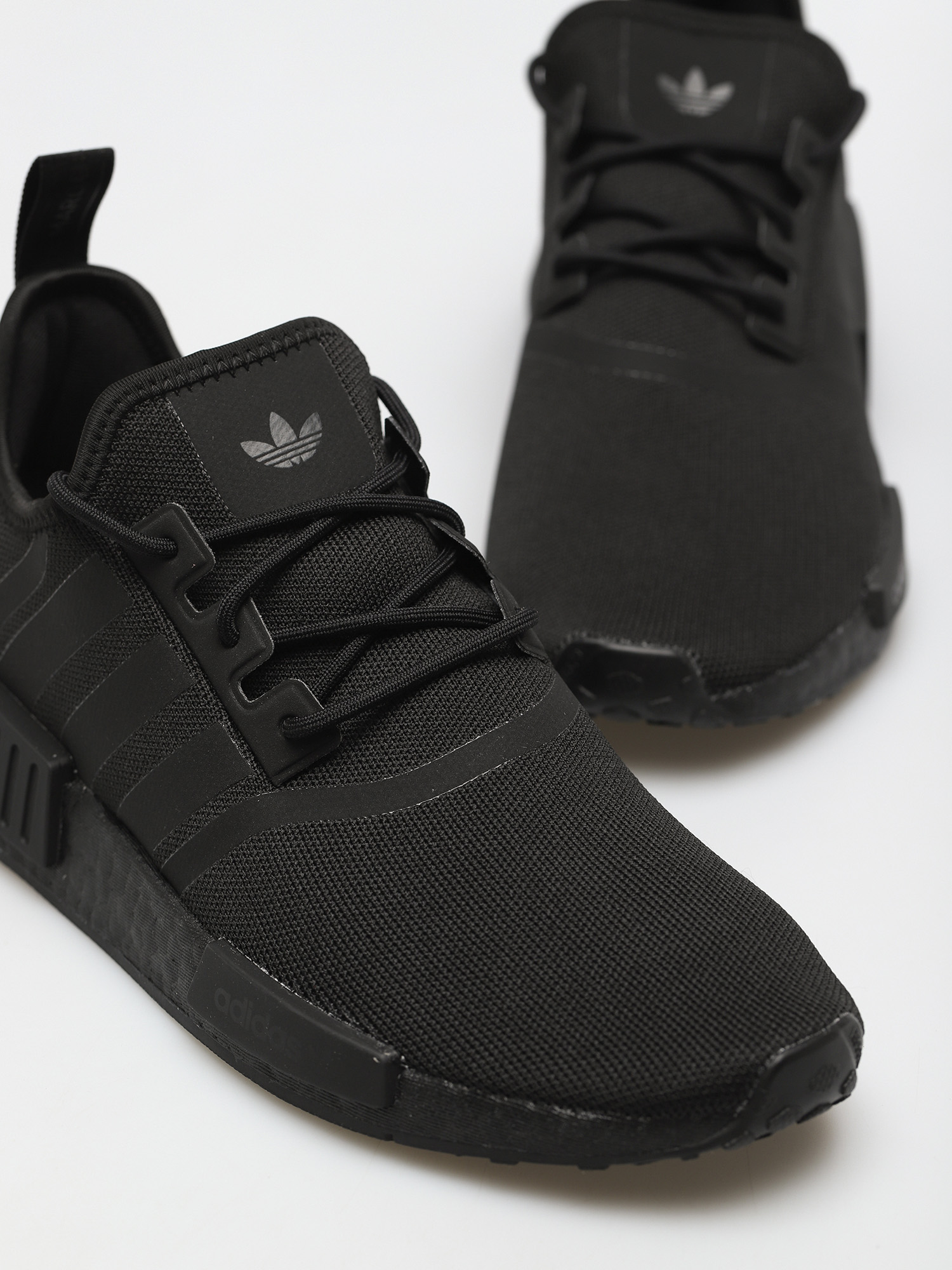 Buty adidas Originals Nmd R1 Primeblue czarny (cblack/cblack/cblack)