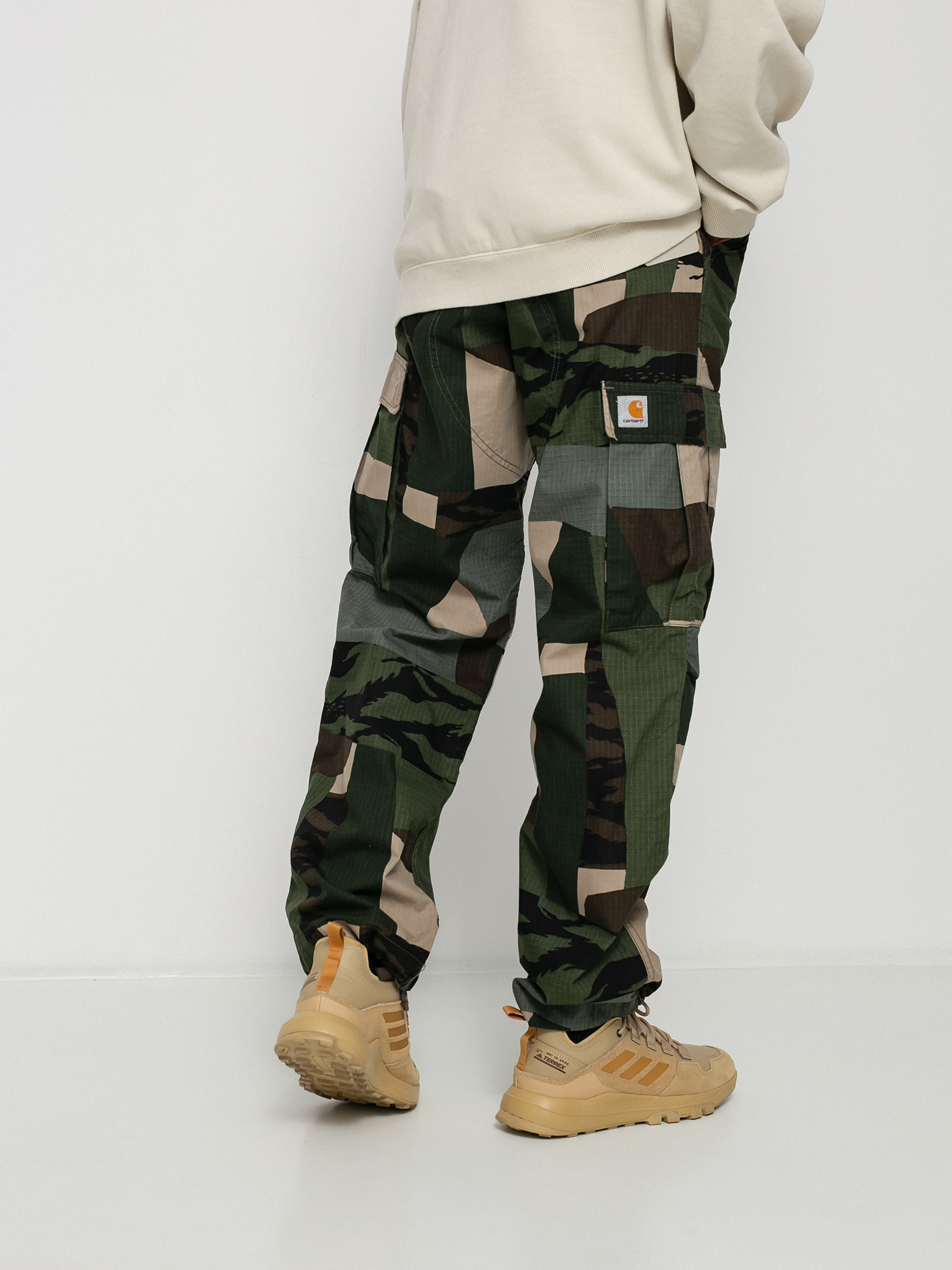 Spodnie Carhartt WIP Regular Cargo (camo mend)