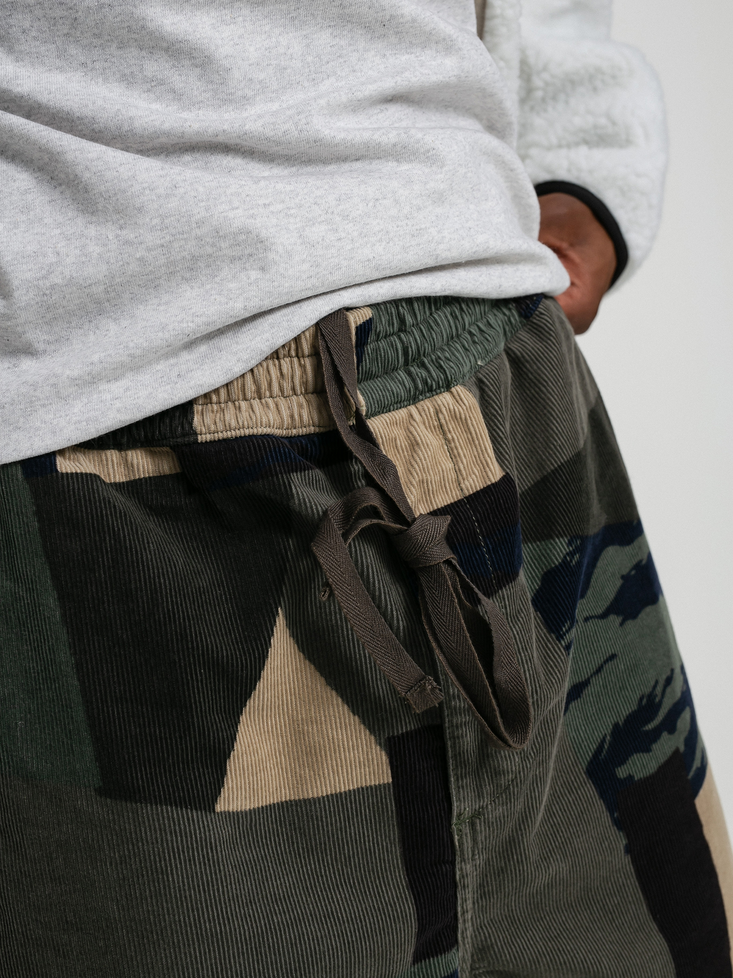 Spodnie Carhartt WIP Flint (camo mend)