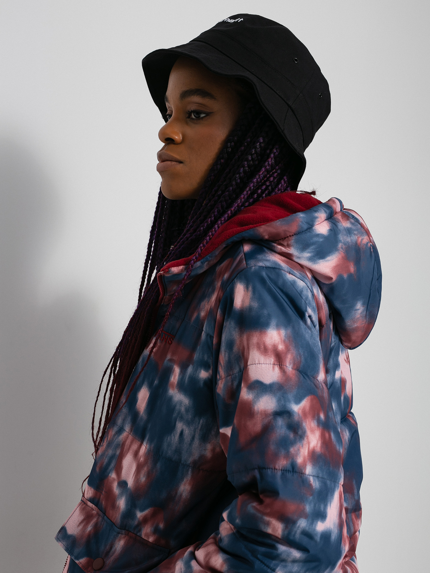 Kurtka Vans Litty Reversible Puffer MTE Wmn (pomegranate)