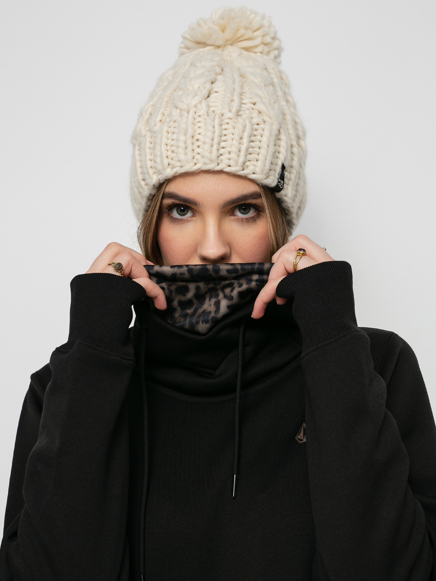 Bluza z kapturem Volcom Spring Shred HD Wmn (black)