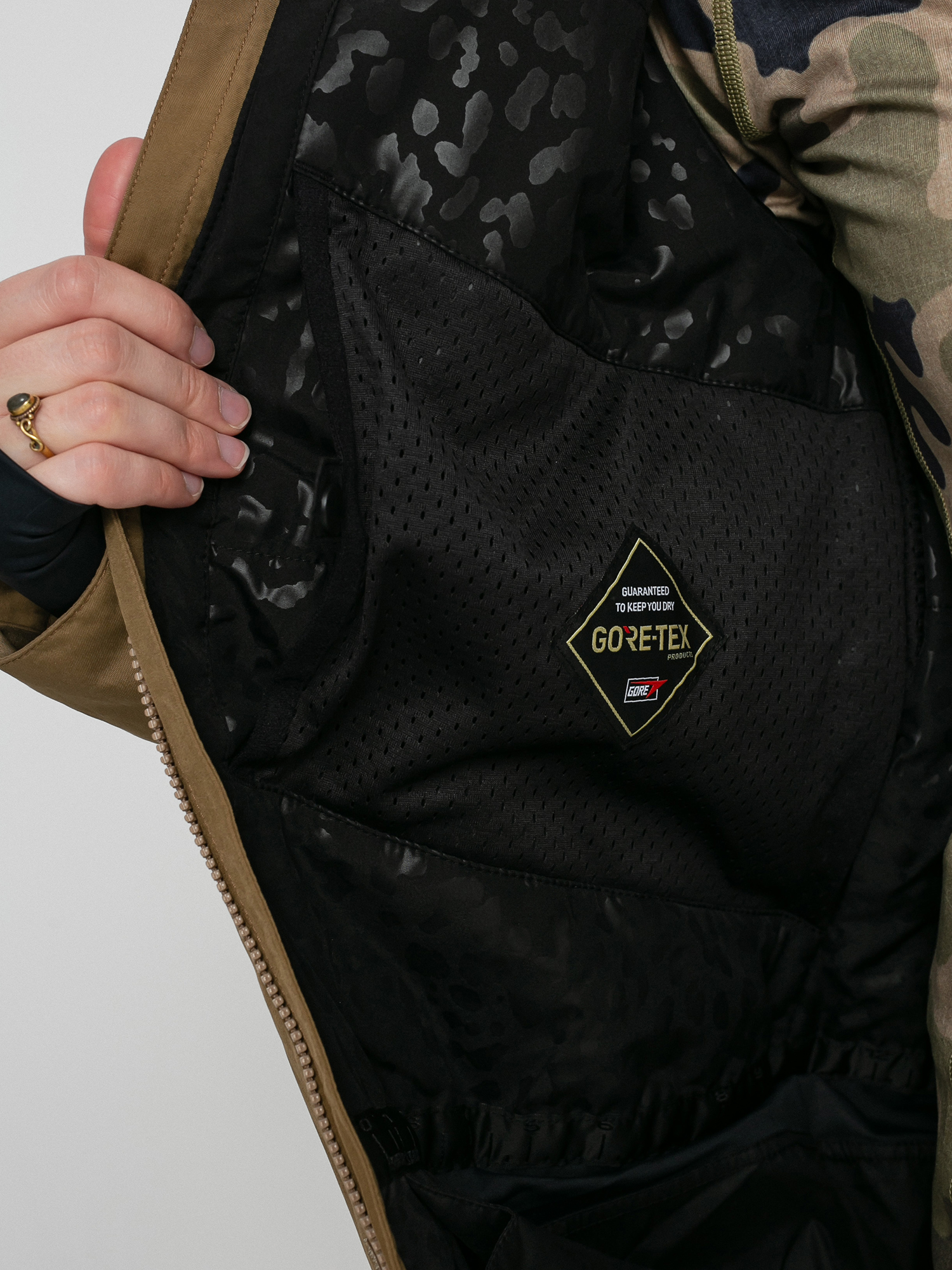 Damska Kurtka snowboardowa Volcom Ell Ins Gore Tex (coffee)