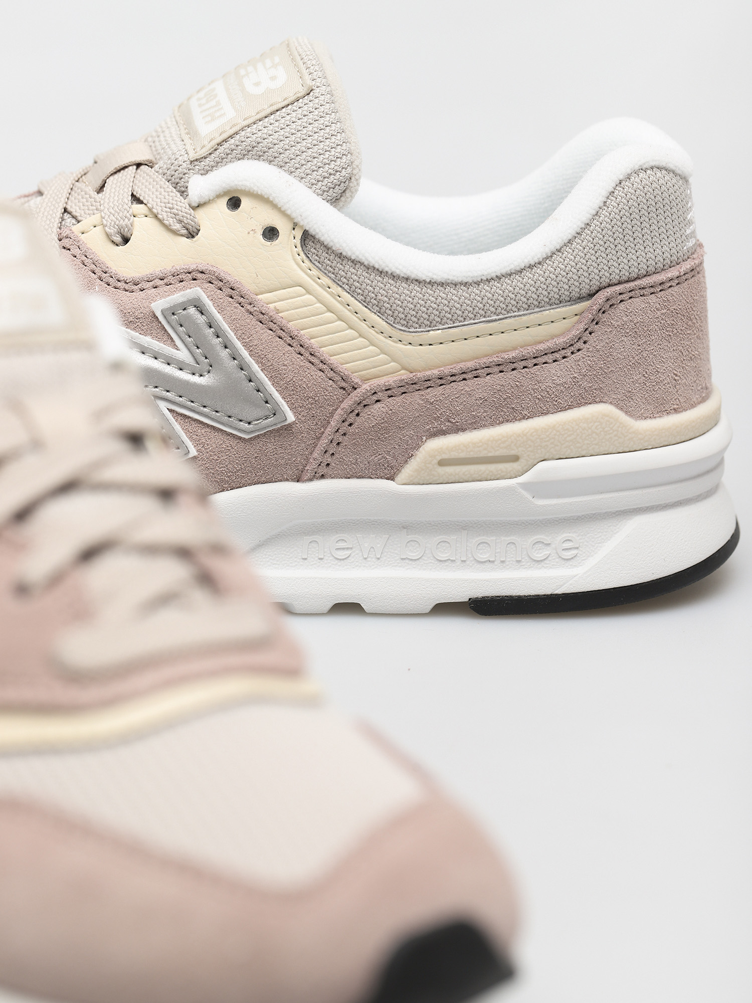 Buty New Balance 997 Wmn (au lait)